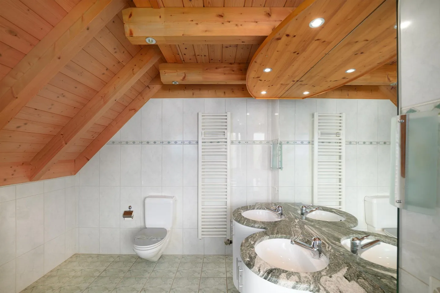 Geräumige Maisonette mit Galerie - Foto 11 von 21