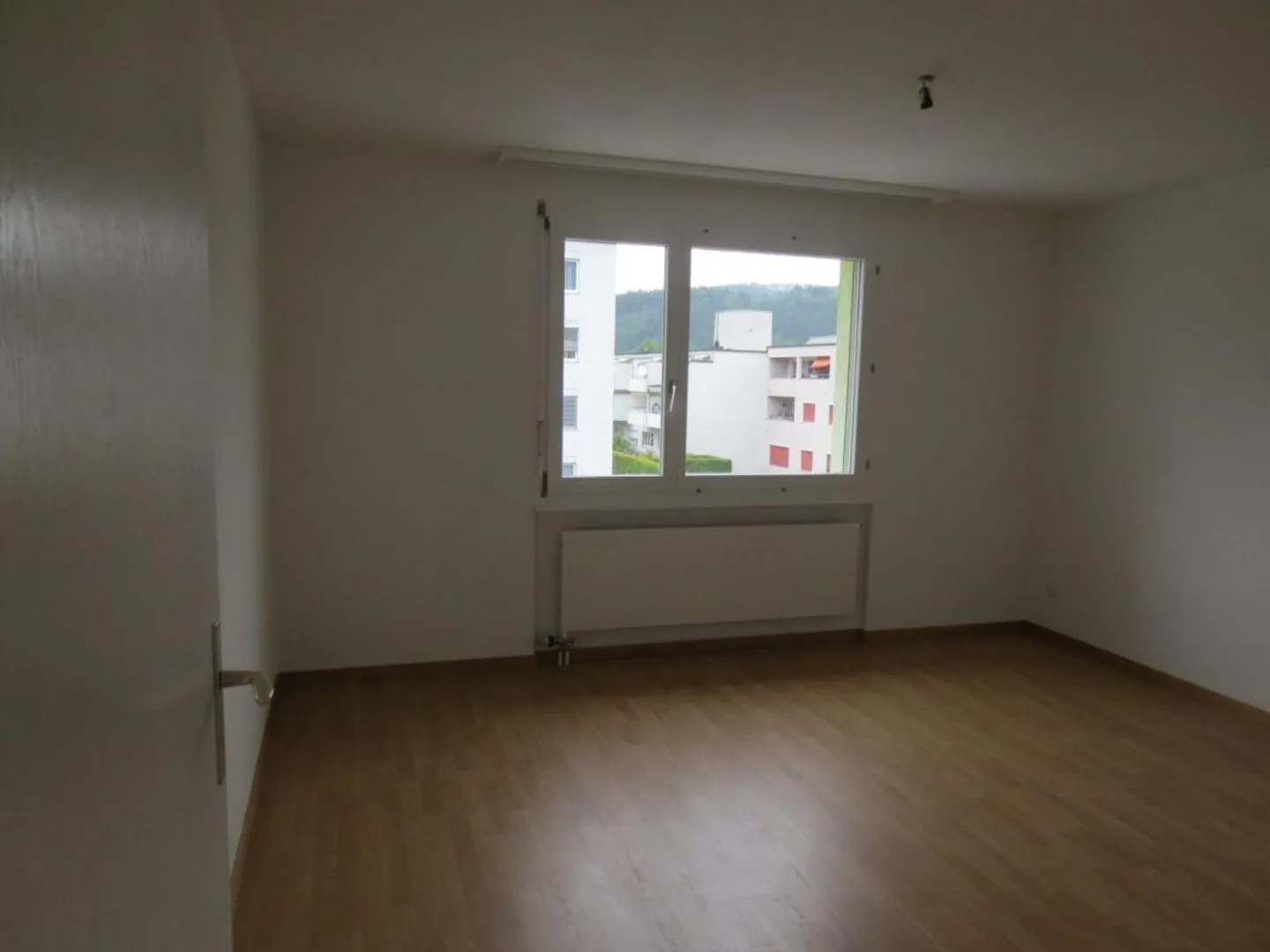 Central 4.5-room apartment - Photo 5 of 10