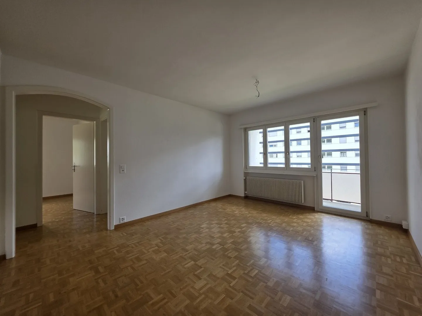 BEL APPARTAMENTO RISTRUTTURATO CON BALCONE - Foto 2 di 8