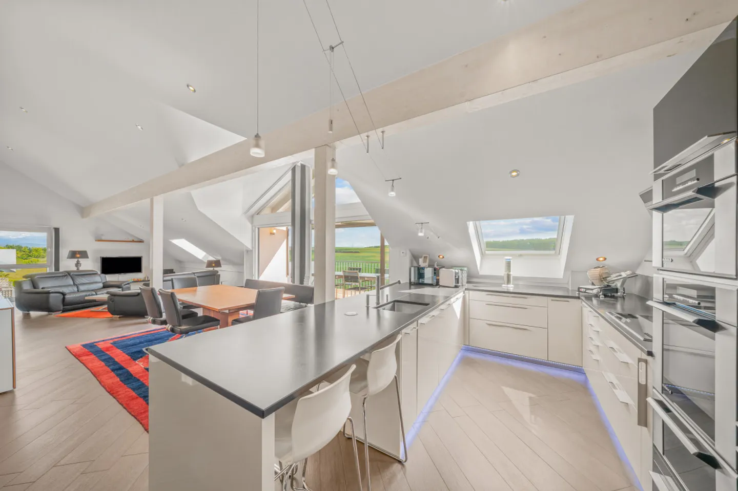 ATTICO DI 5,5 LOCALI A 5 MINUTI DA NYON - Foto 4 di 7