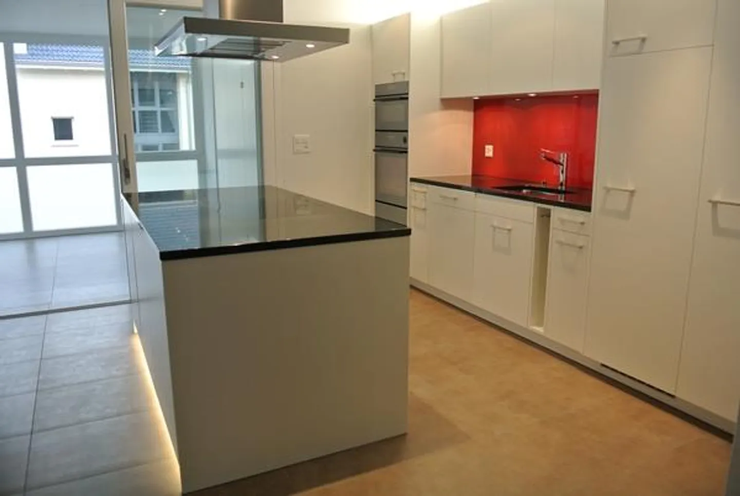 Attractive 4.5-room condominiums with winter garden + balcony - Photo 2 of 10