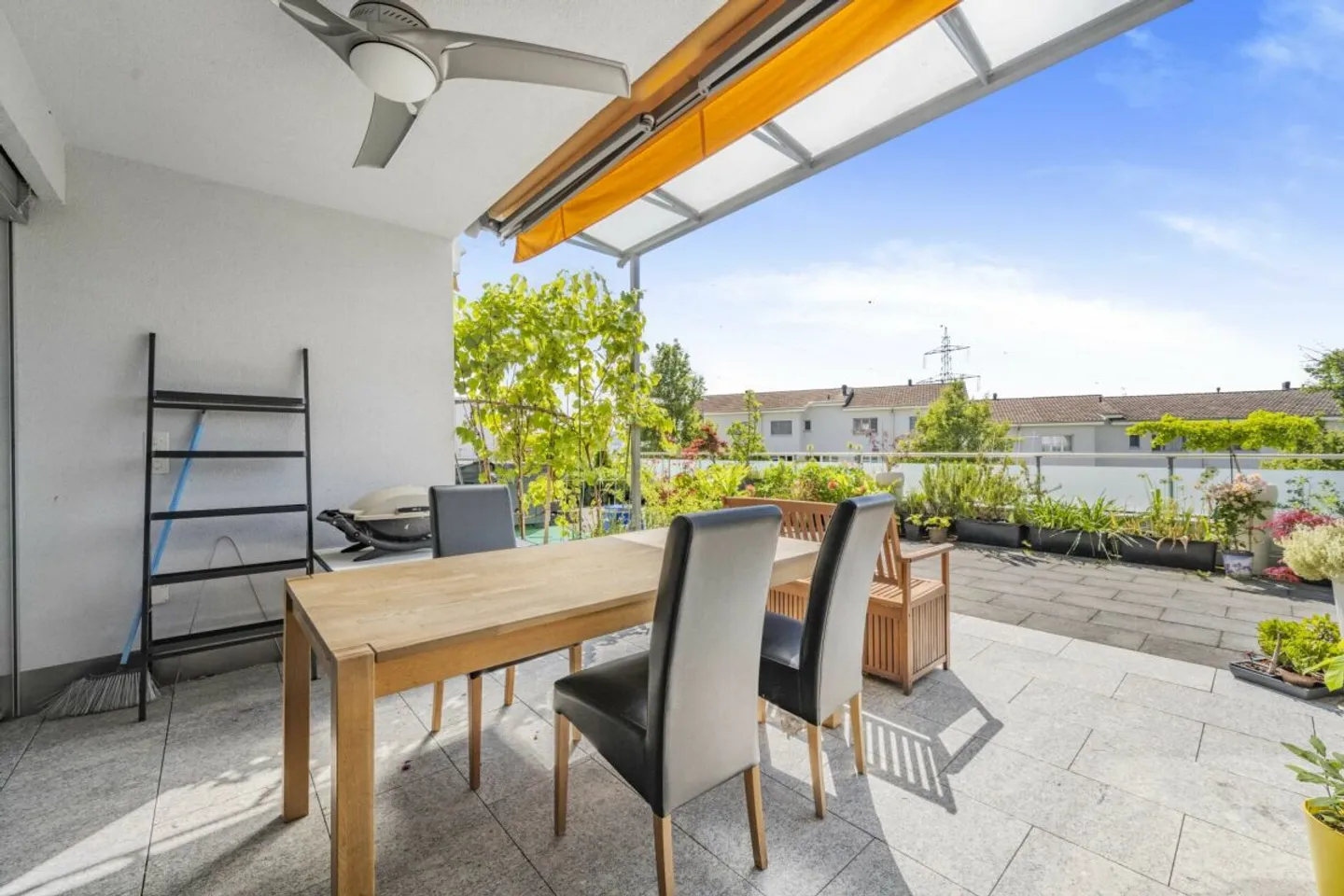 BAAR LIVING Ruhige 4.5-Zimmer-Terrassenwohnung - Foto 14 von 23