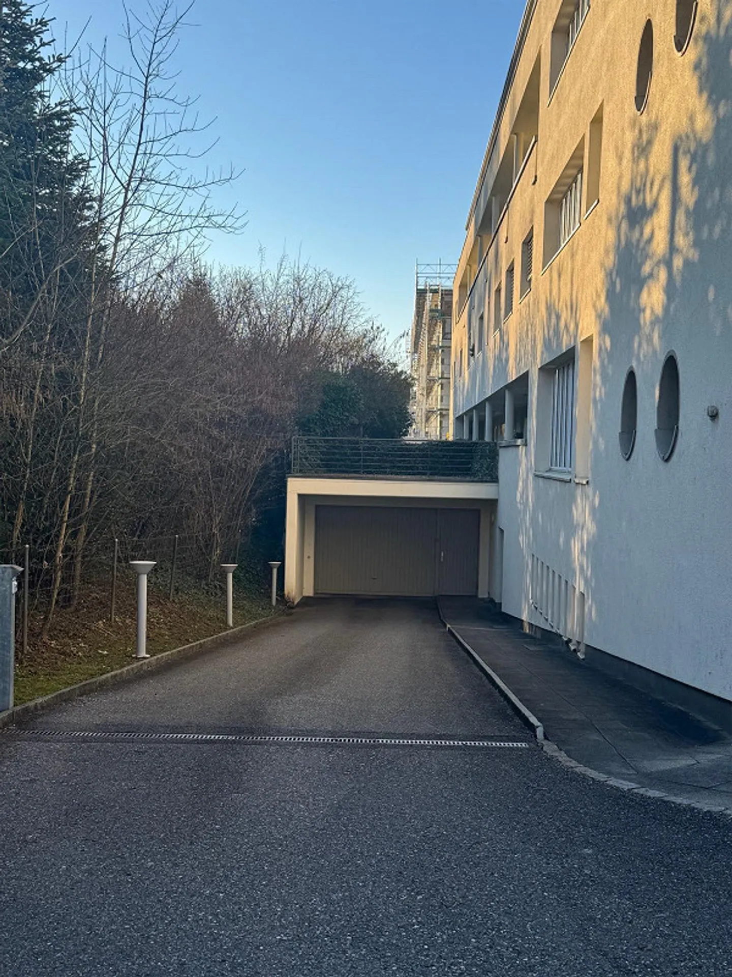 Central parking spaces in the underground garage available for rent immediately! - Photo 2 of 2