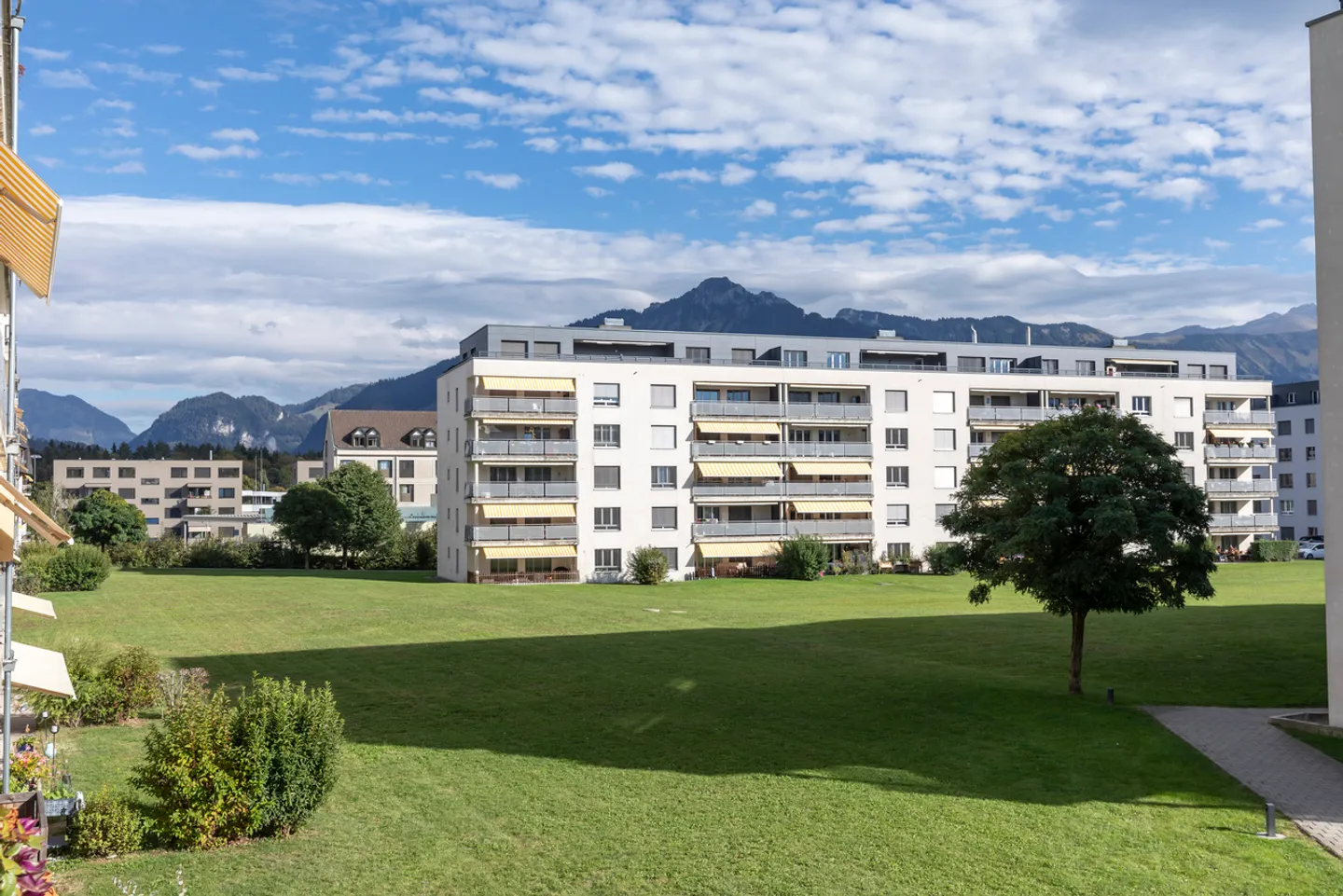 Appartamento con 4,5 stanze al 1° piano - Foto 4 di 14