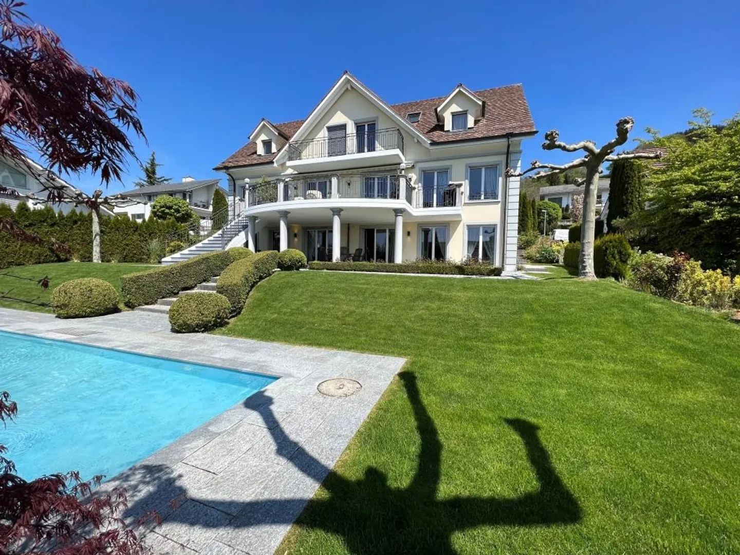 Single house for sale - Photo 2 of 8