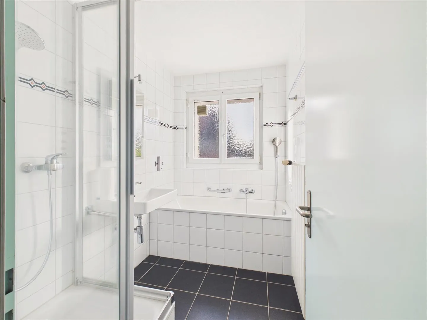 Modernes Apartment mit Seeblick - Foto 6 von 13