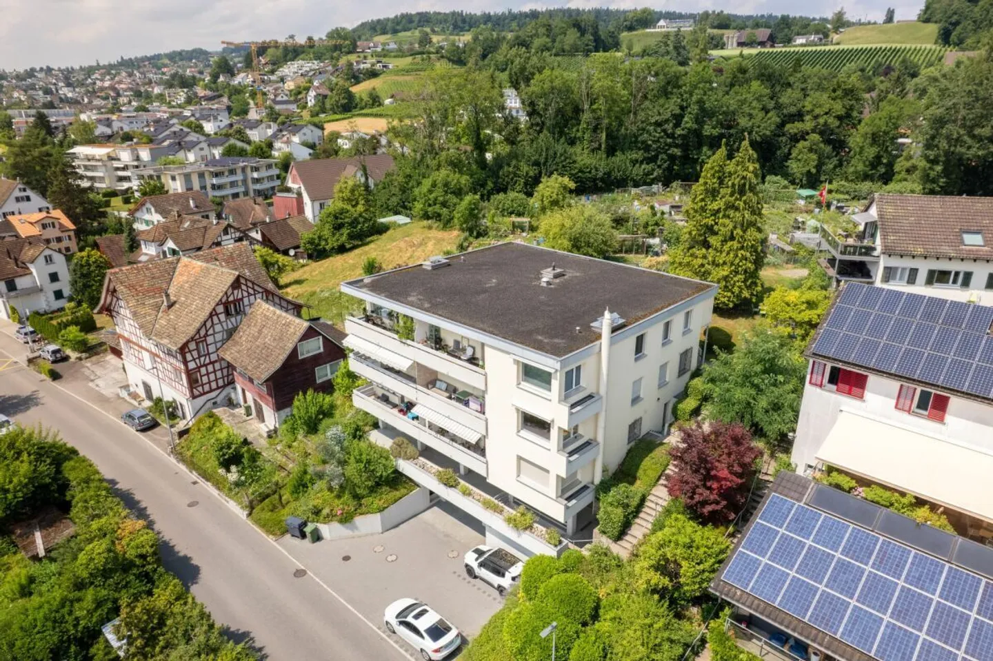 Modernisierte 4.5-Zimmer-Wohnung mit traumhaftem See- und Bergblick - Foto 17 von 18
