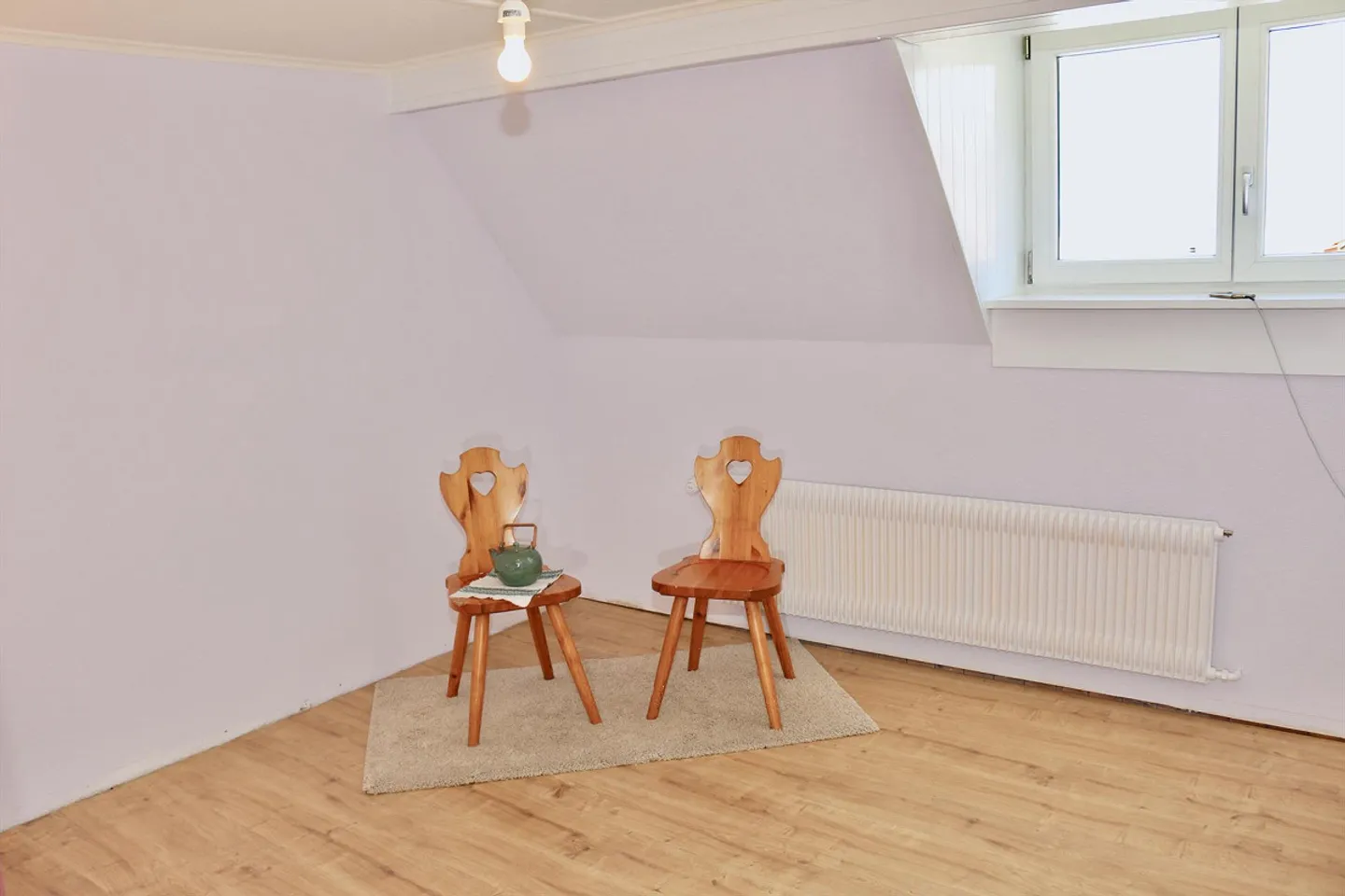 Charmante 3.5 Zimmer-Wohnung mit kurzen Wegen zu ÖV und Einkauf - Foto 10 di 15