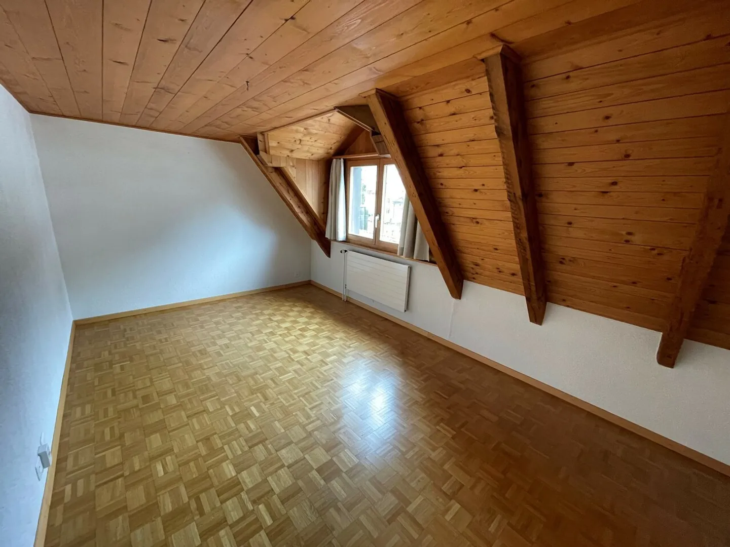 3.5 Room Apartment - Photo 5 of 10