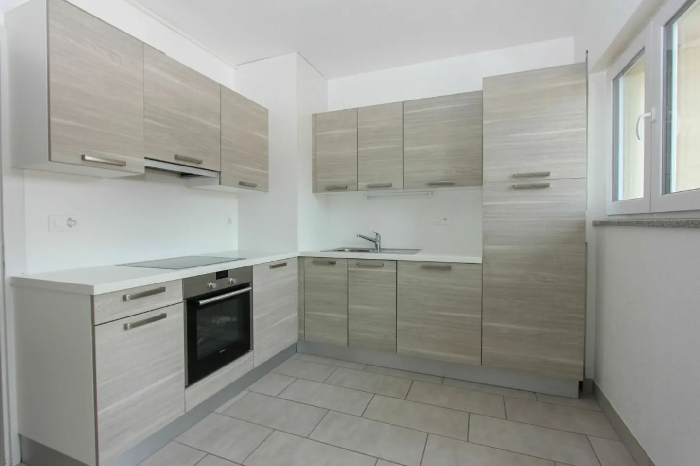 Brightly renovated 3.5-room investment apartment - Photo 4 of 14