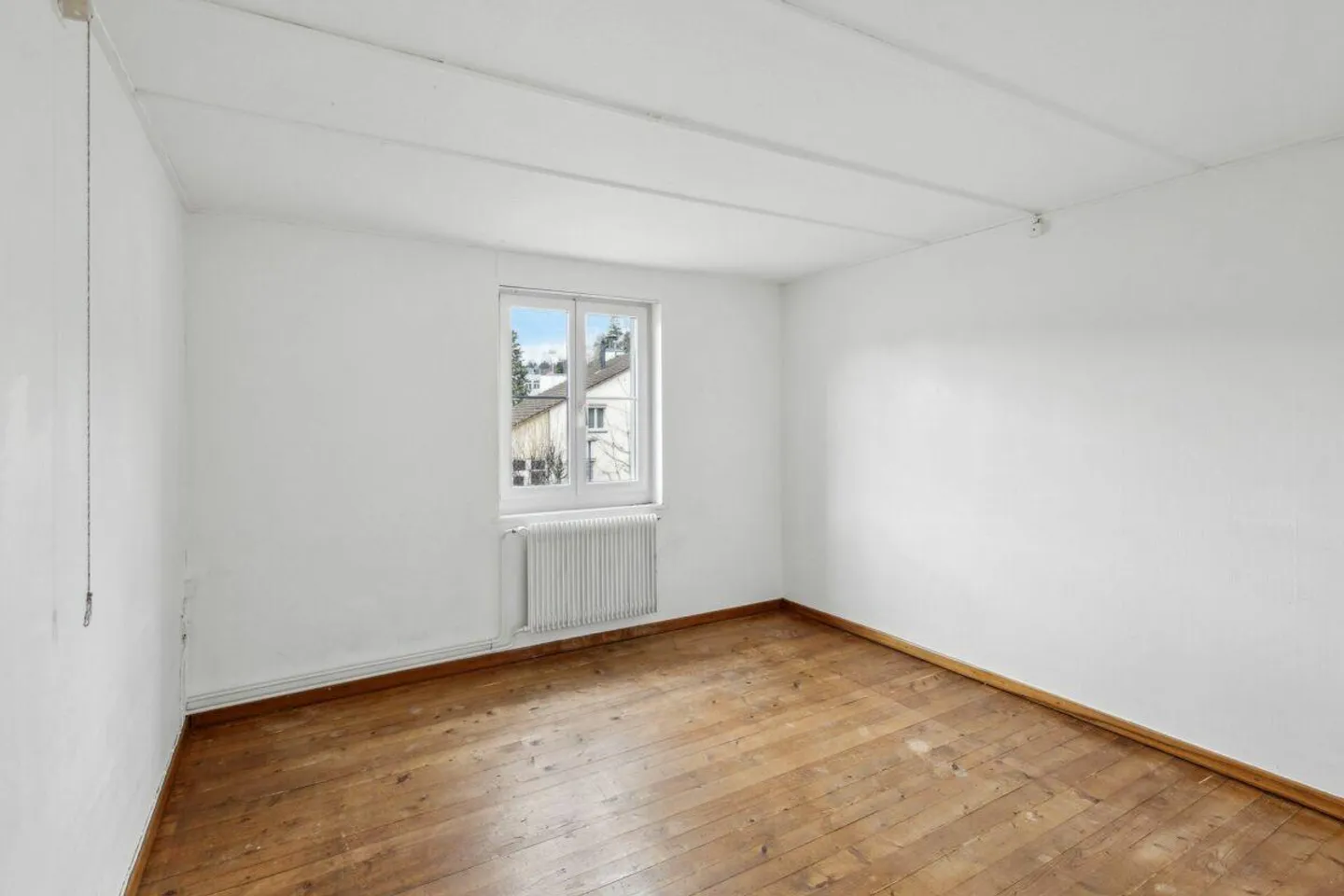 Einfamilienhaus mit 624 m2 grossem Grundstück - Foto 7 von 14