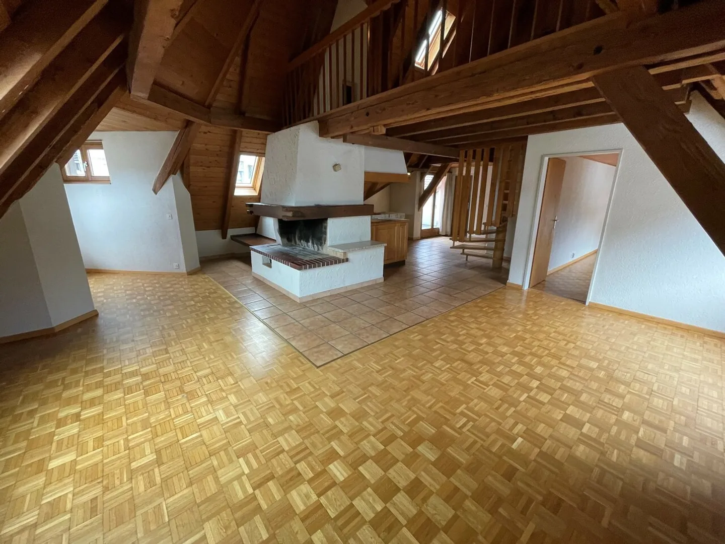 3.5 Room Apartment - Photo 8 of 10