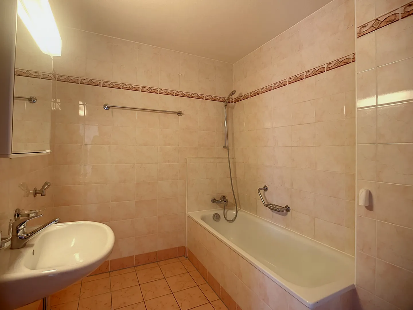 Appartement 4 pièces - Photo 3 sur 6