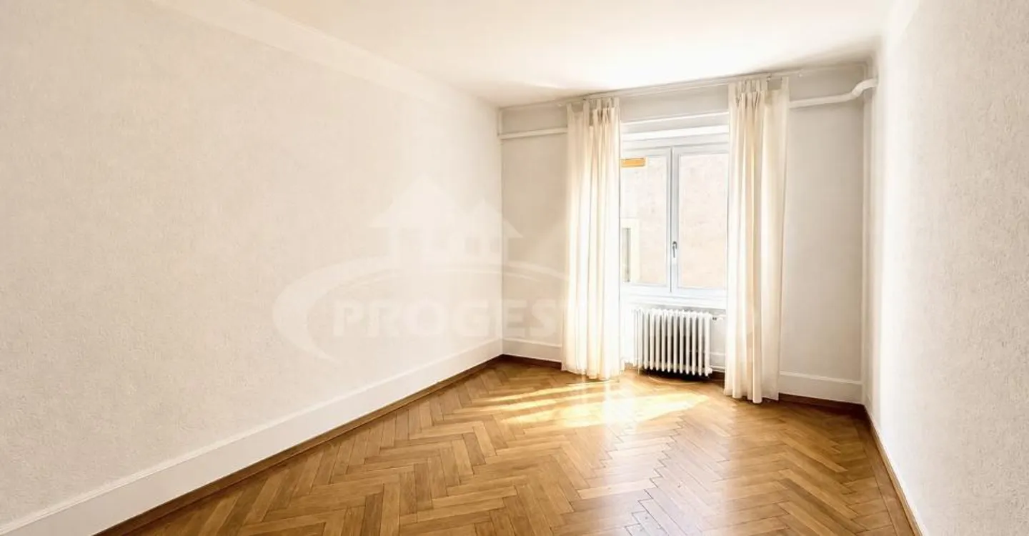 MIETSHAUS IM HERZEN DER STADT - Foto 3 von 12