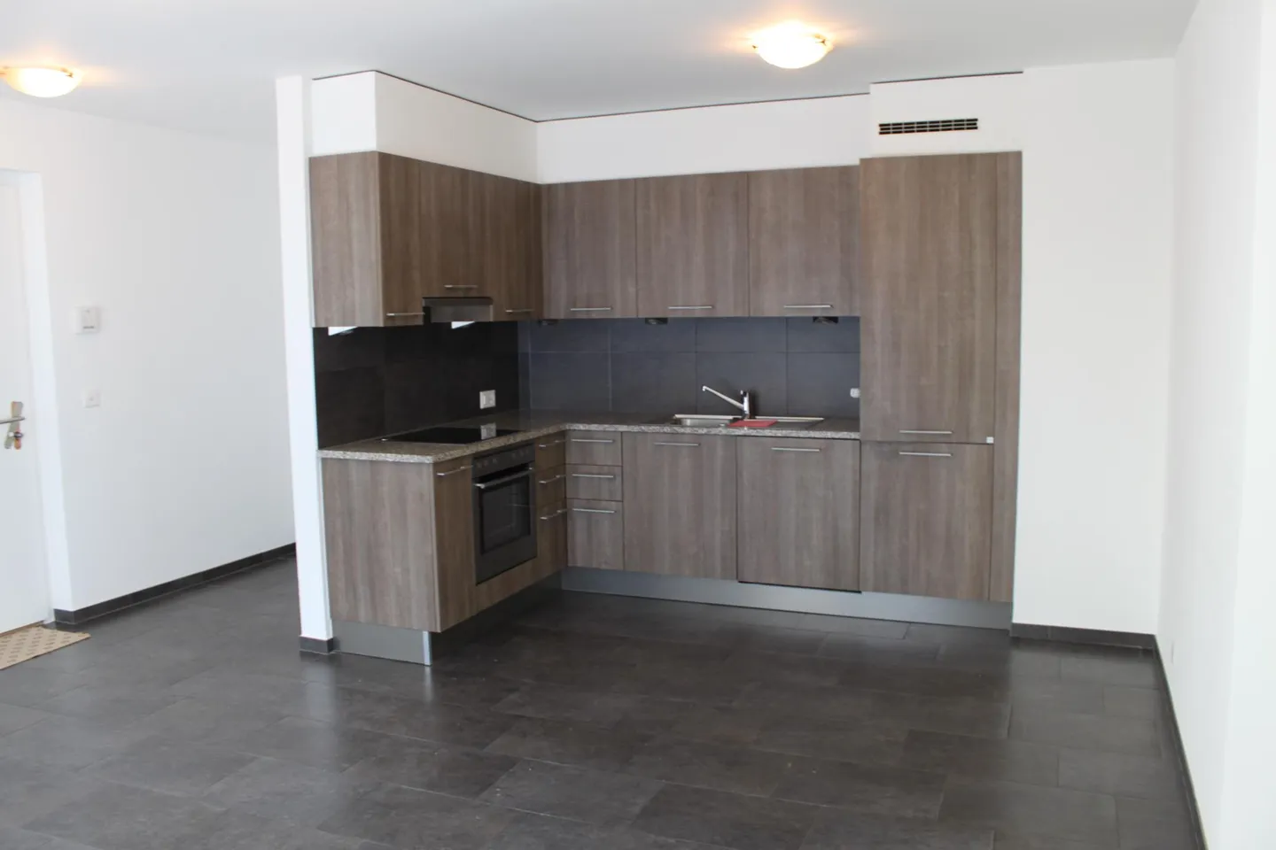 3.5-room apartment for rent in Leytron - Photo 2 of 6