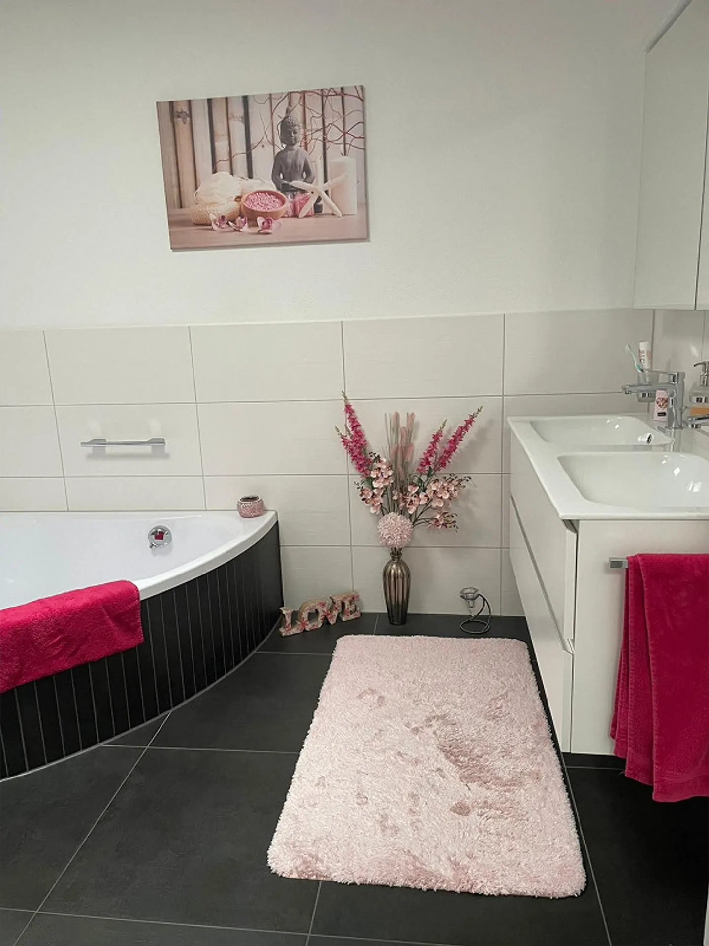 5.5-Room Apartment - Modern, Spacious and Bright - Photo 8 of 13