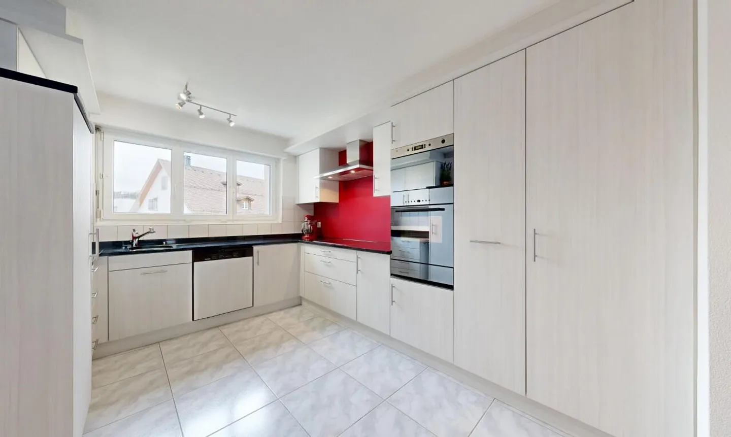 Appartement spacieux et lumineux de 5,5 pièces à Schübelbach - Photo 5 sur 11