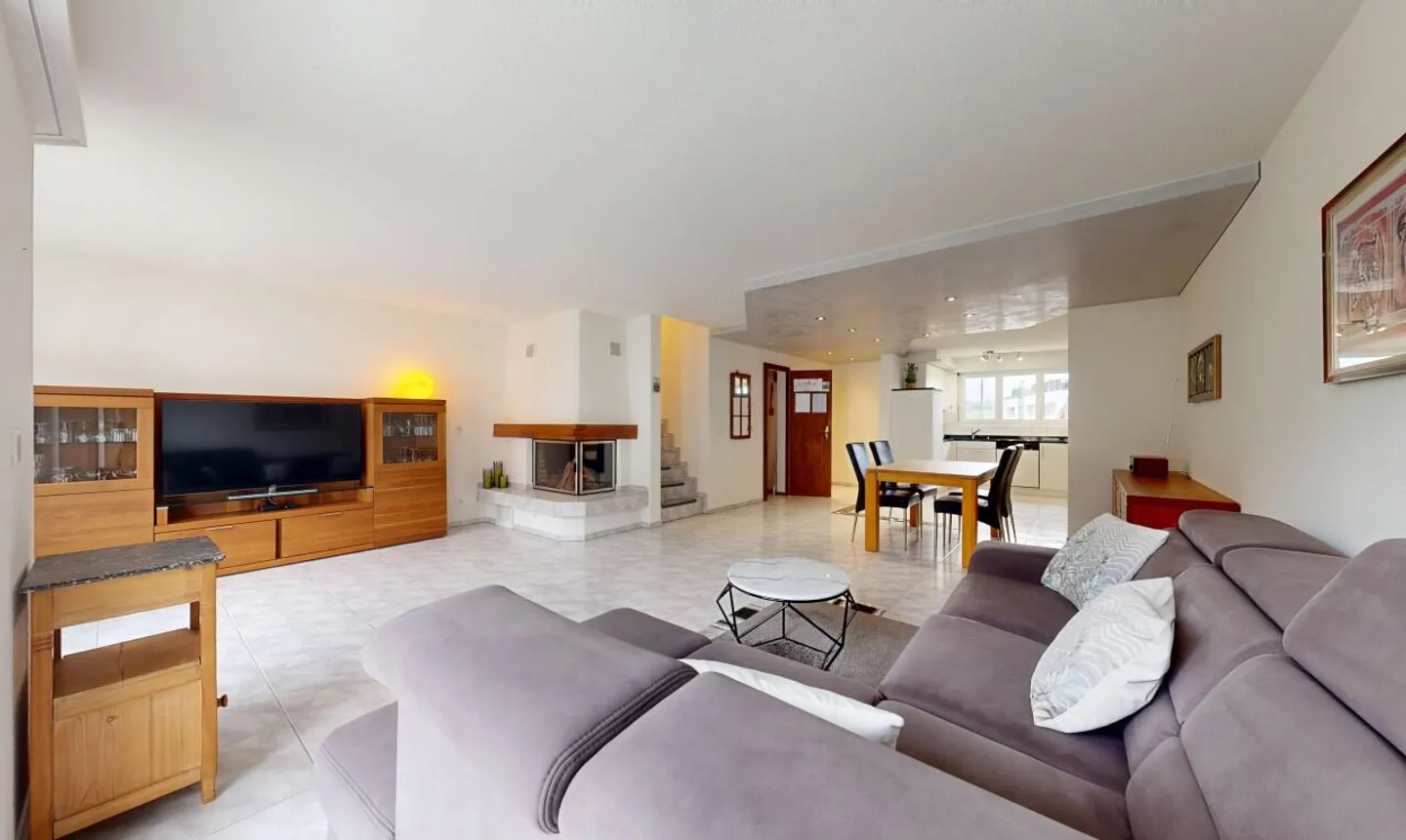 Appartement spacieux et lumineux de 5,5 pièces à Schübelbach - Photo 1 sur 11