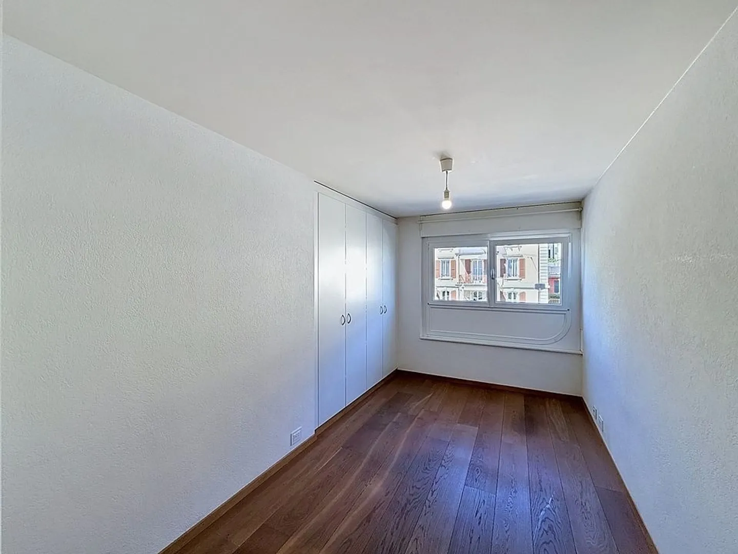 Ampio Appartamento di 5.5 Stanze - Foto 6 di 10