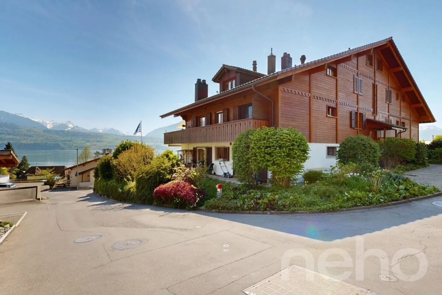 Lake View, Peace and Sun: Your 2.5-Room Apartment in Merligen - Photo 8 of 11