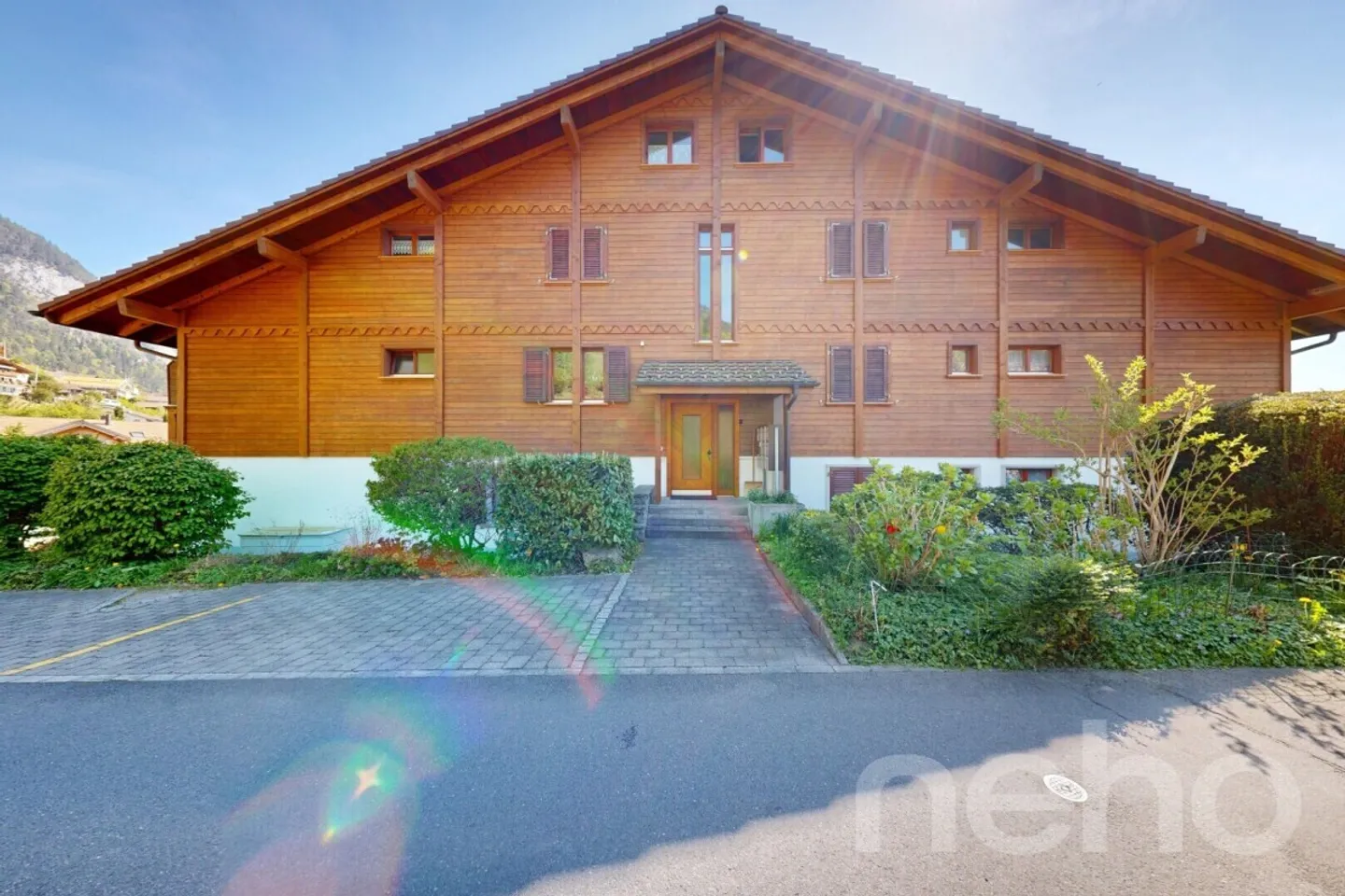 Lake View, Peace and Sun: Your 2.5-Room Apartment in Merligen - Photo 9 of 11