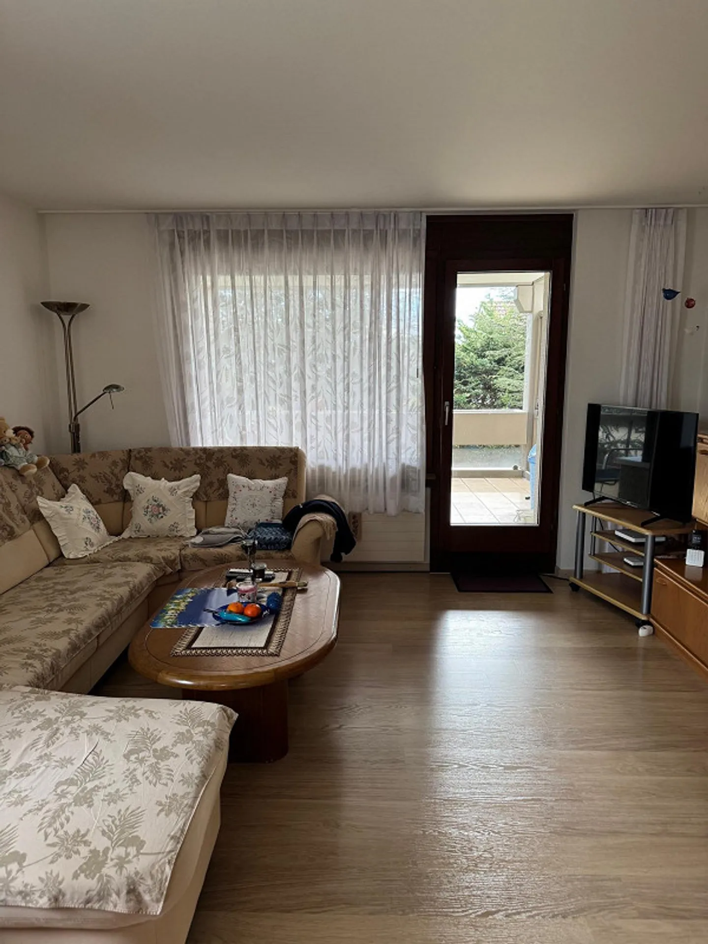 Spacious apartment for rent - Photo 4 of 7