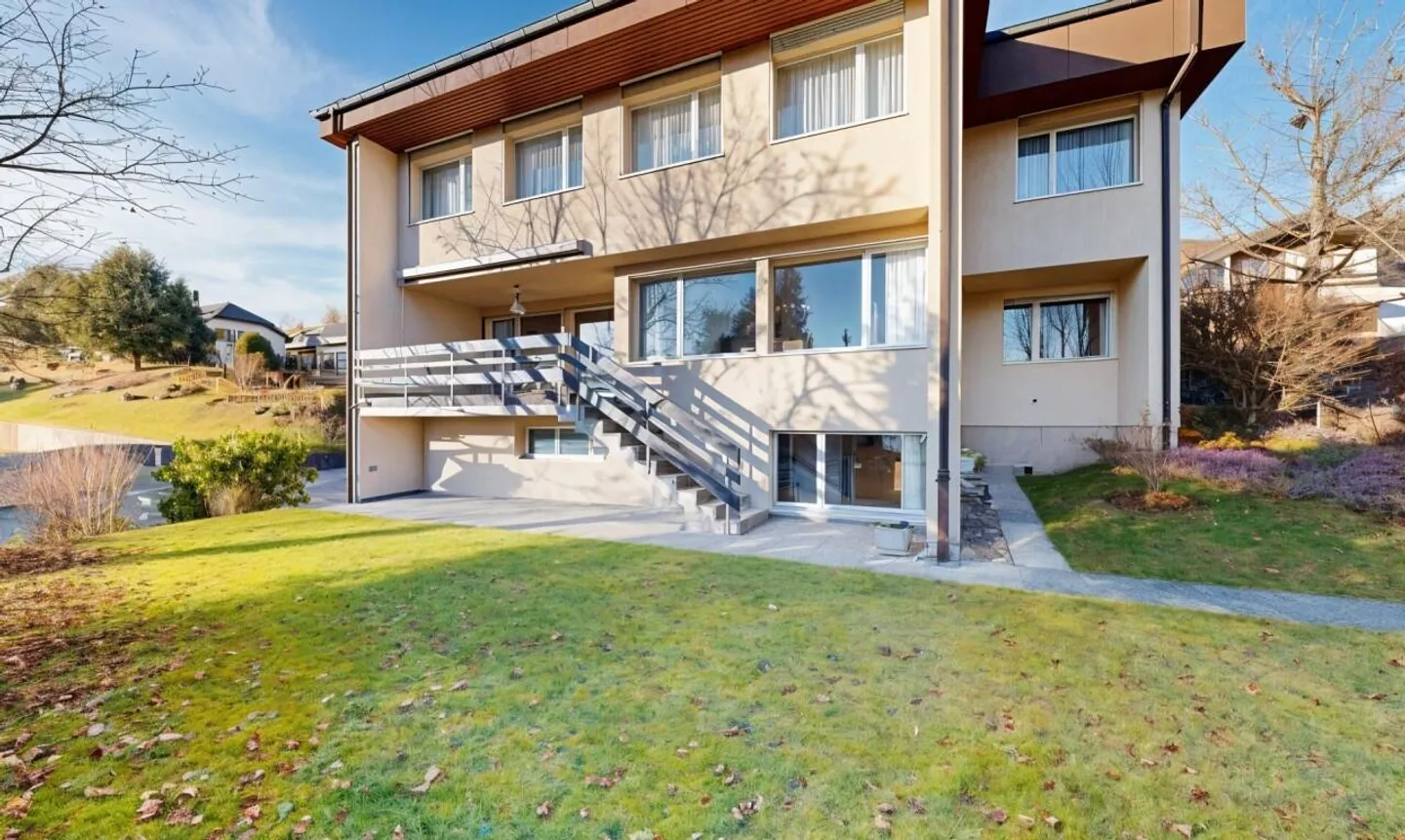 Family home with a view of the Pre-Alps in Villars-sur-Glâne - Photo 1 of 11