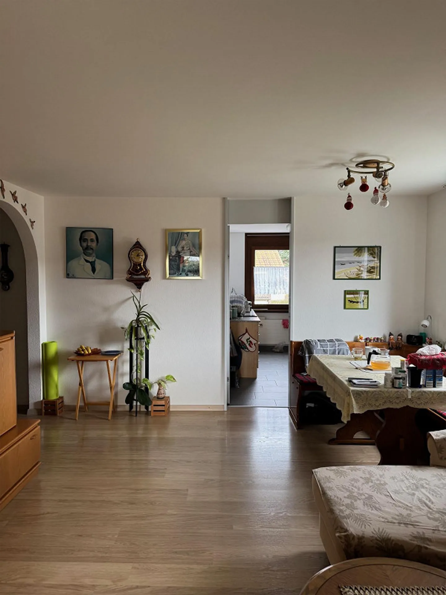 Spacious apartment for rent - Photo 5 of 7