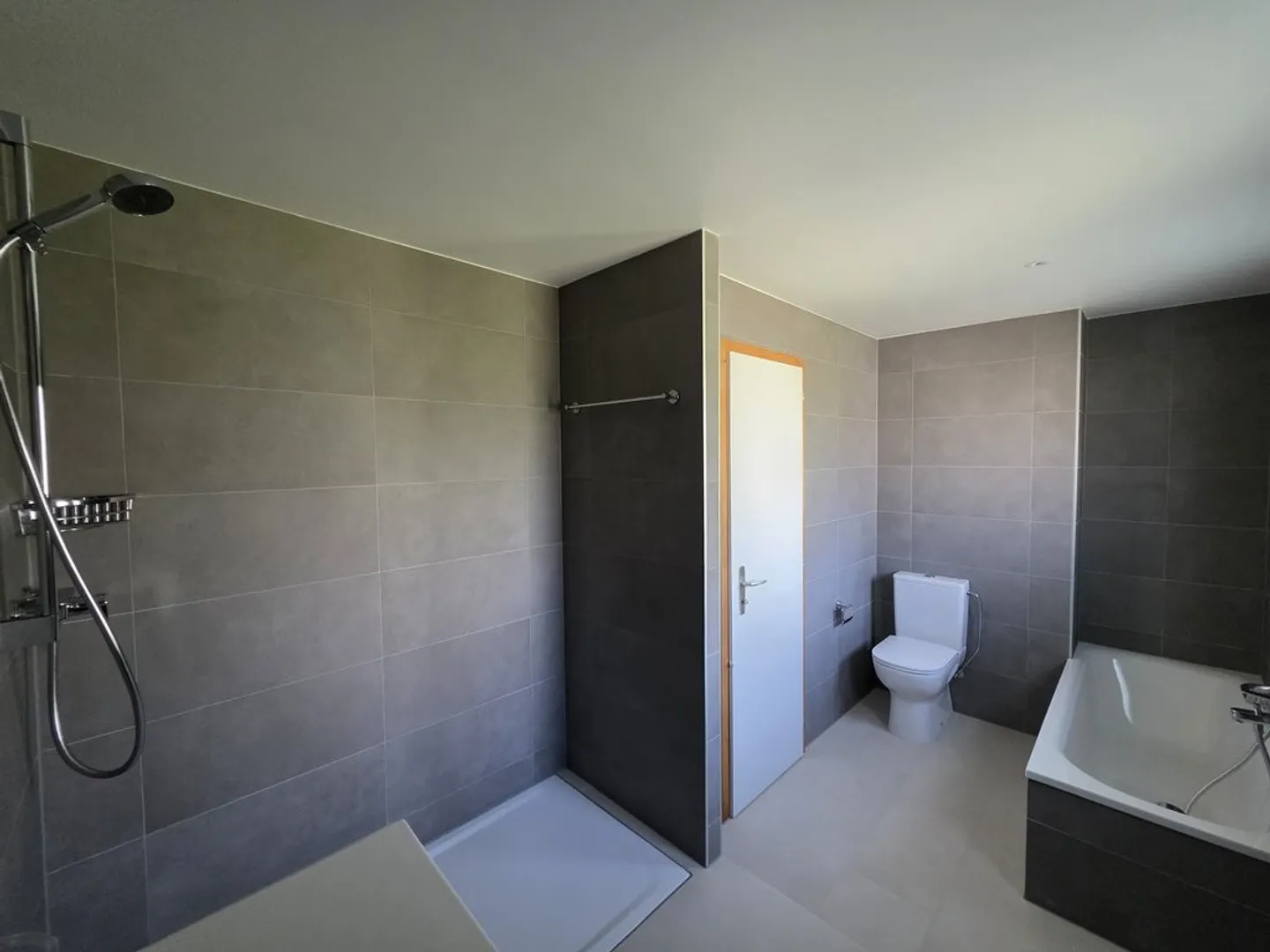 Villa con 4,5 stanze per CHF 3'200.- al mese - Foto 8 di 11