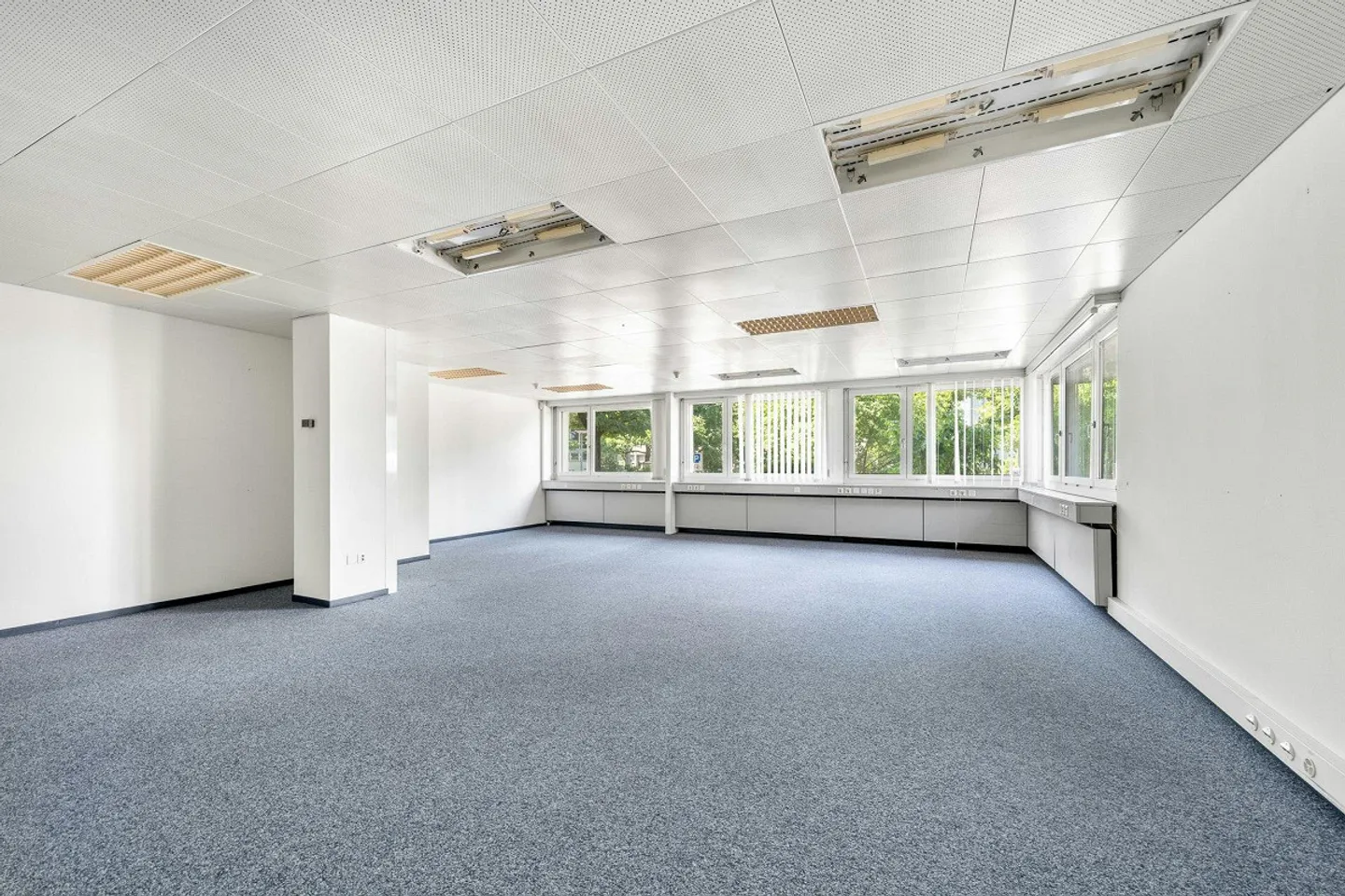 Büro & Lager in bester Lage - Foto 3 von 13
