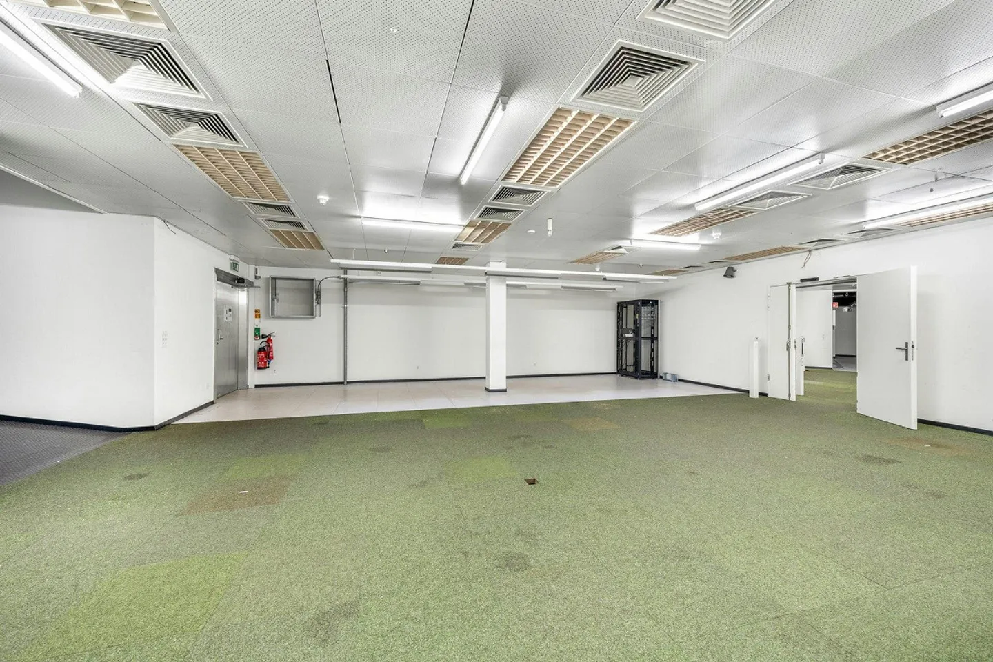 Büro & Lager in bester Lage - Foto 6 von 13