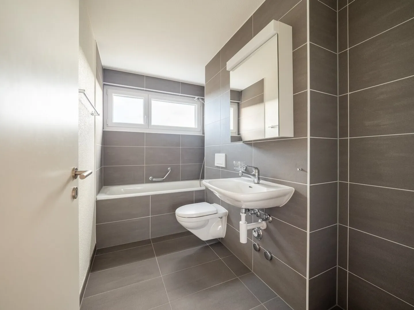 Appartamento 2,5 locali con terrazza a Payerne! - Foto 9 di 10