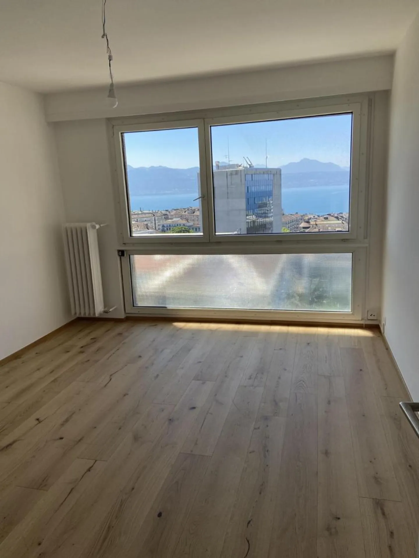 Appartement rénové avec terrasse - Photo 10 sur 13