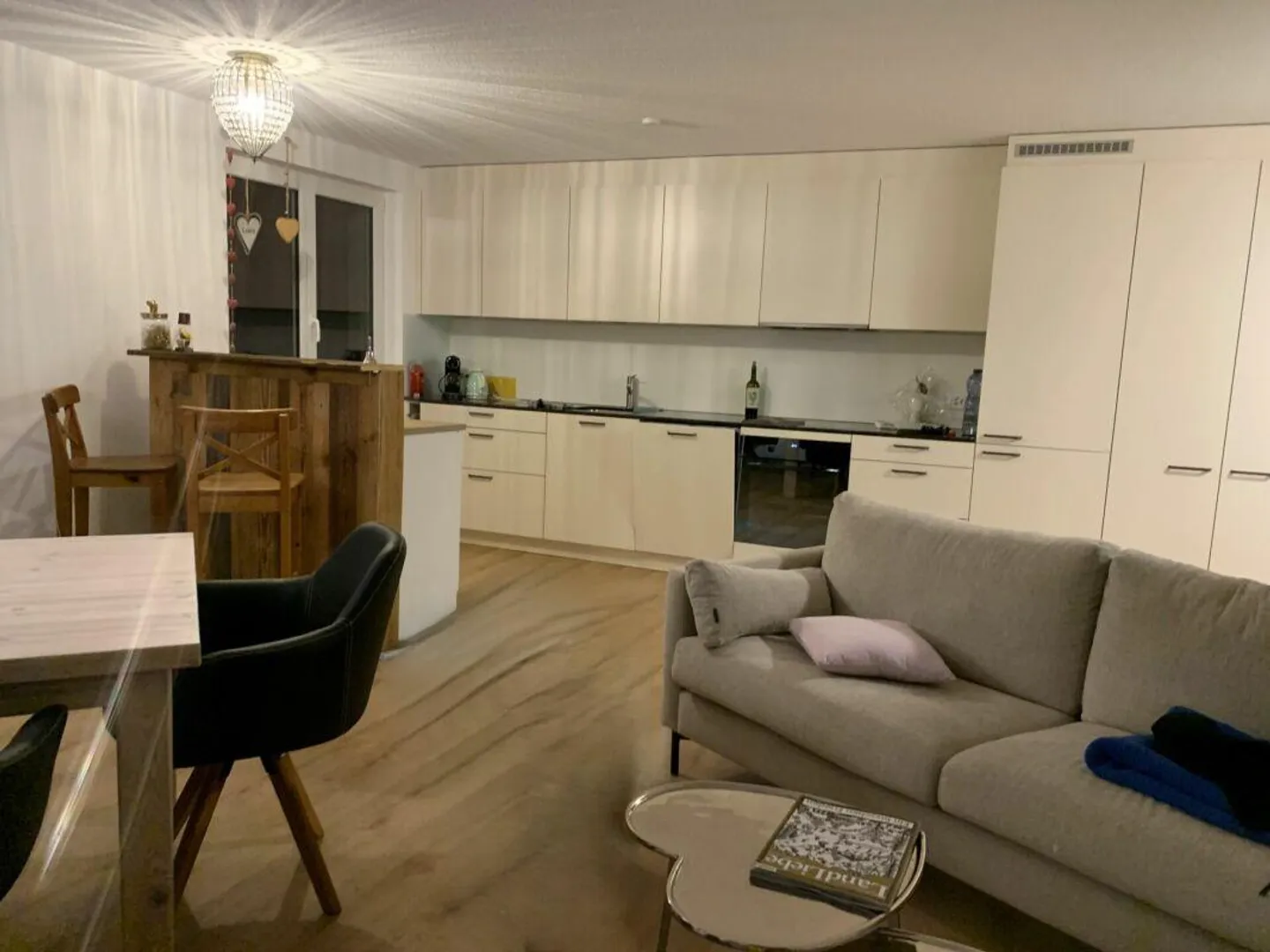 Appartement 3.5 pièces à Aspi près de Seedorf à louer - Photo 5 sur 10