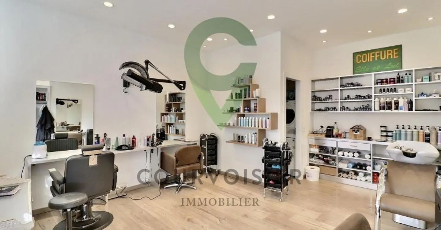 Casa di carattere con annessi e grande potenziale - Foto 11 di 12