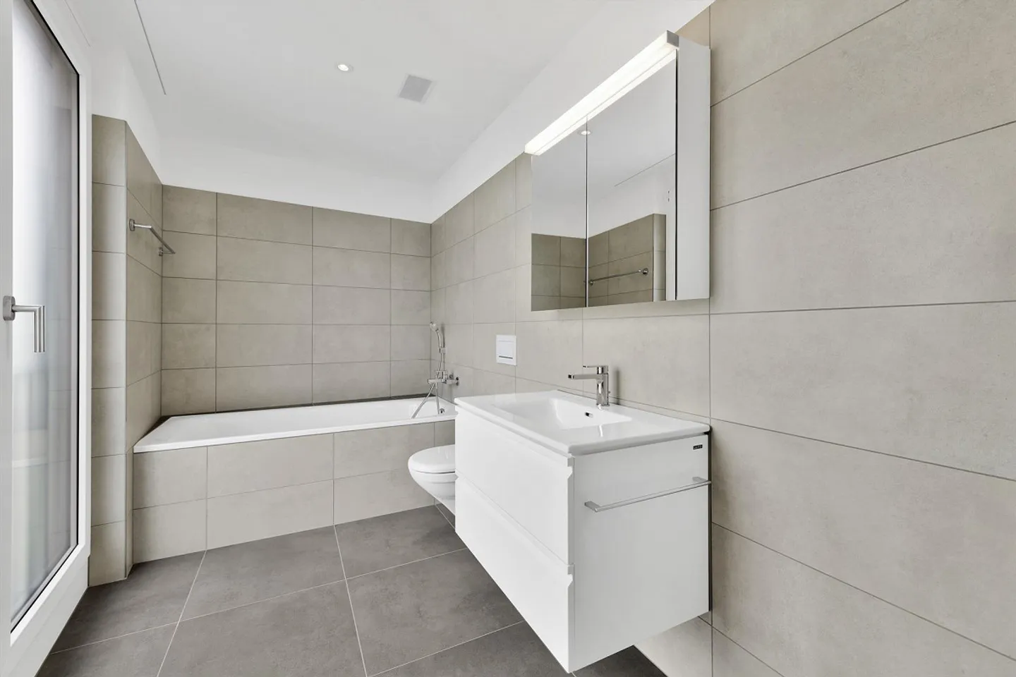 Your living experience in a comfortable location - Photo 7 of 13