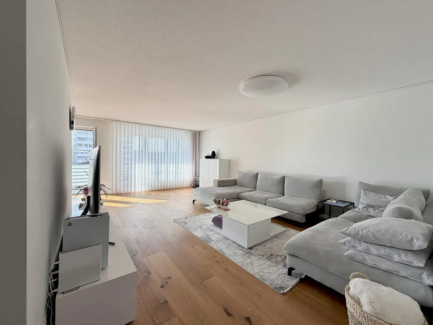 Moderne 4.5-Zimmerwohnung mit Balkon in Luzern-Reussbühl - Foto 3 von 18