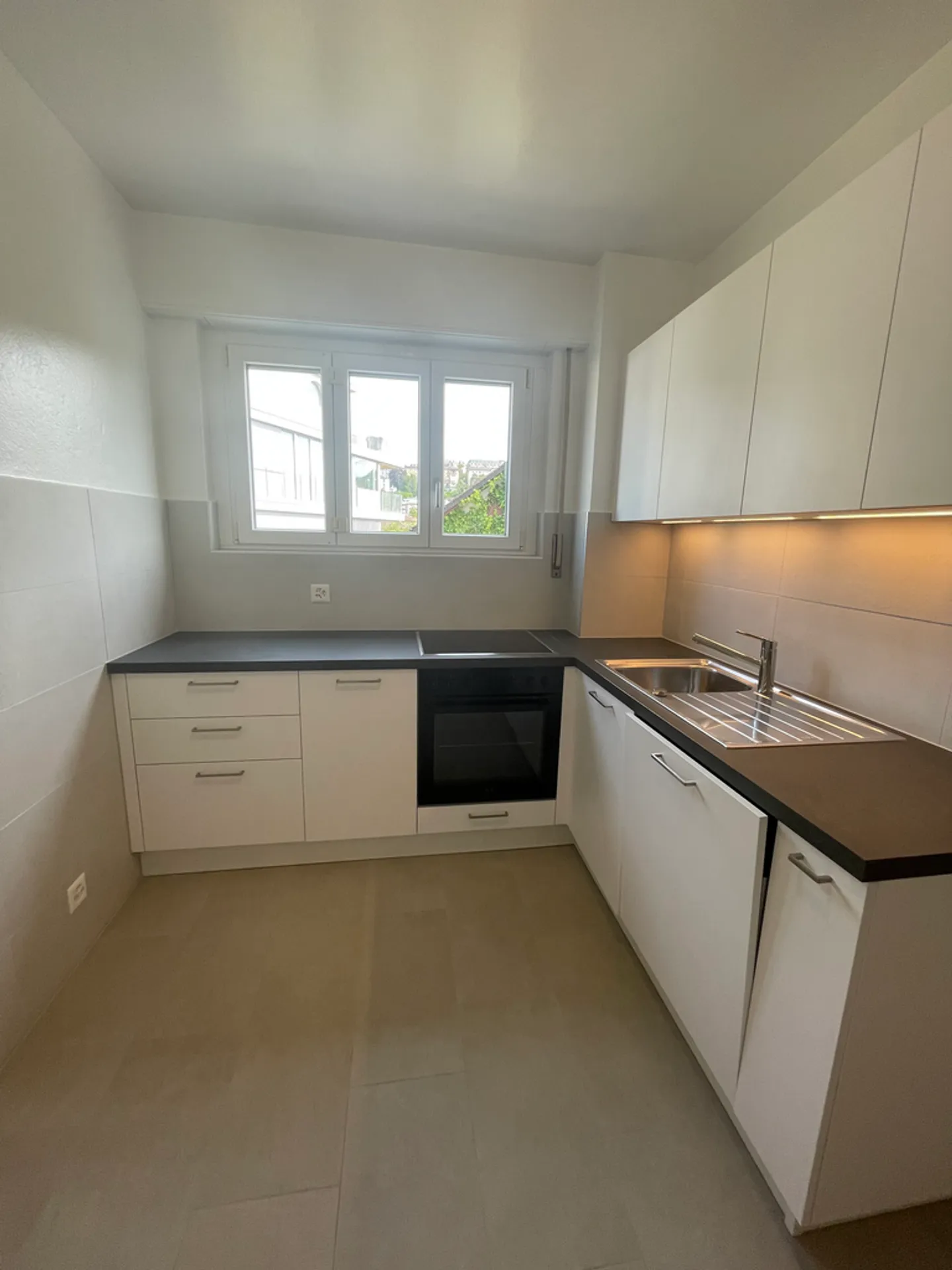Appartamento Incantevole con Vista Lago - Foto 4 di 11