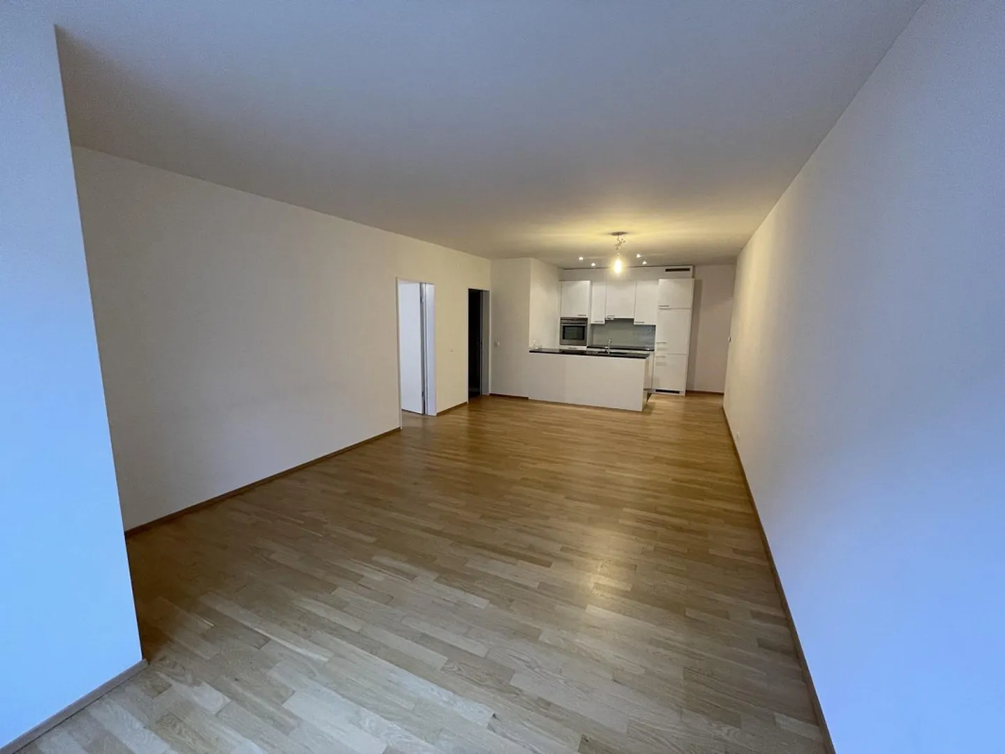 Rental apartment in a central location - Photo 5 of 9