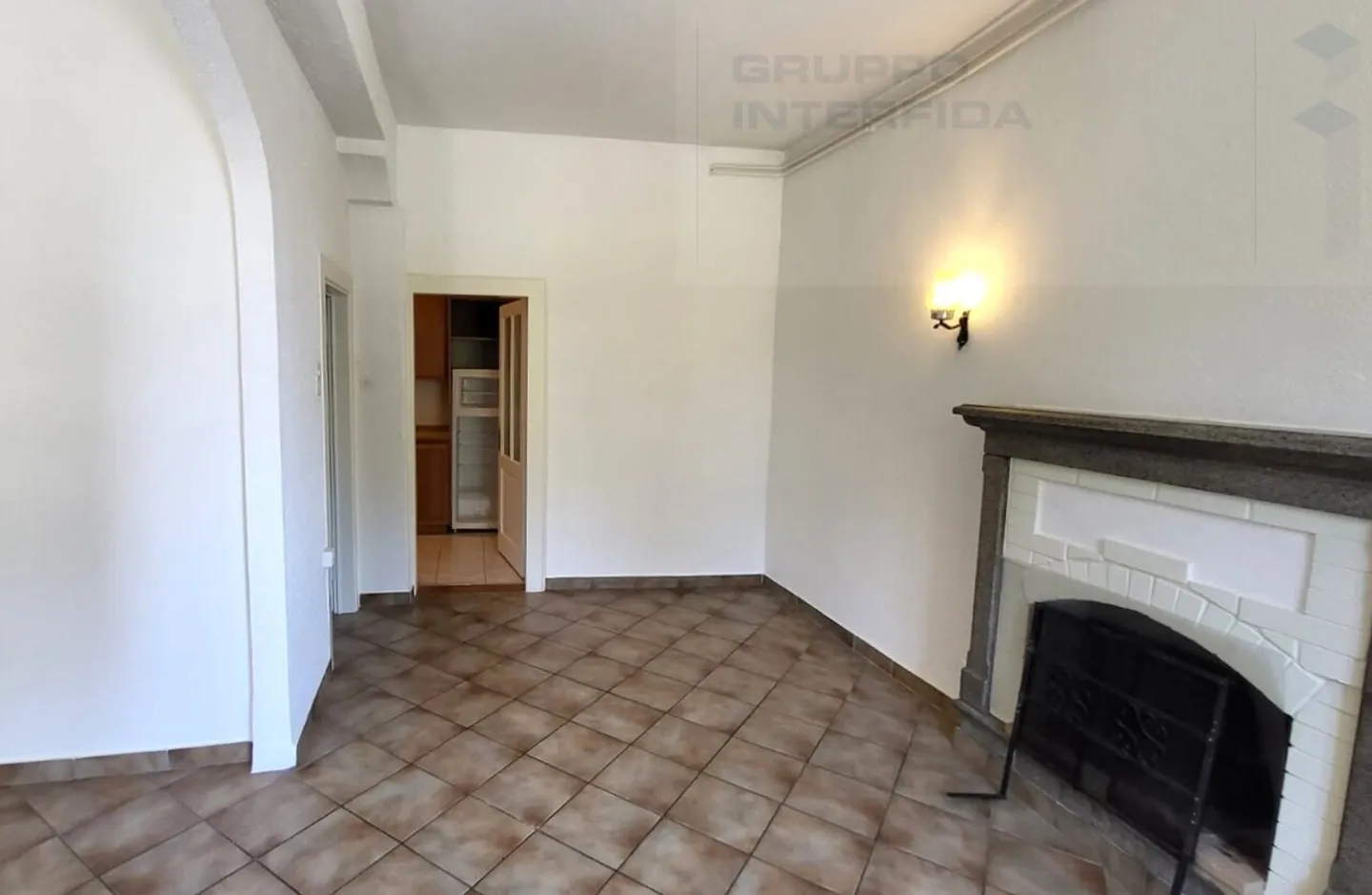 DUPLEX APARTMENT IN THE CENTER OF MENDRISIO - Photo 2 of 5