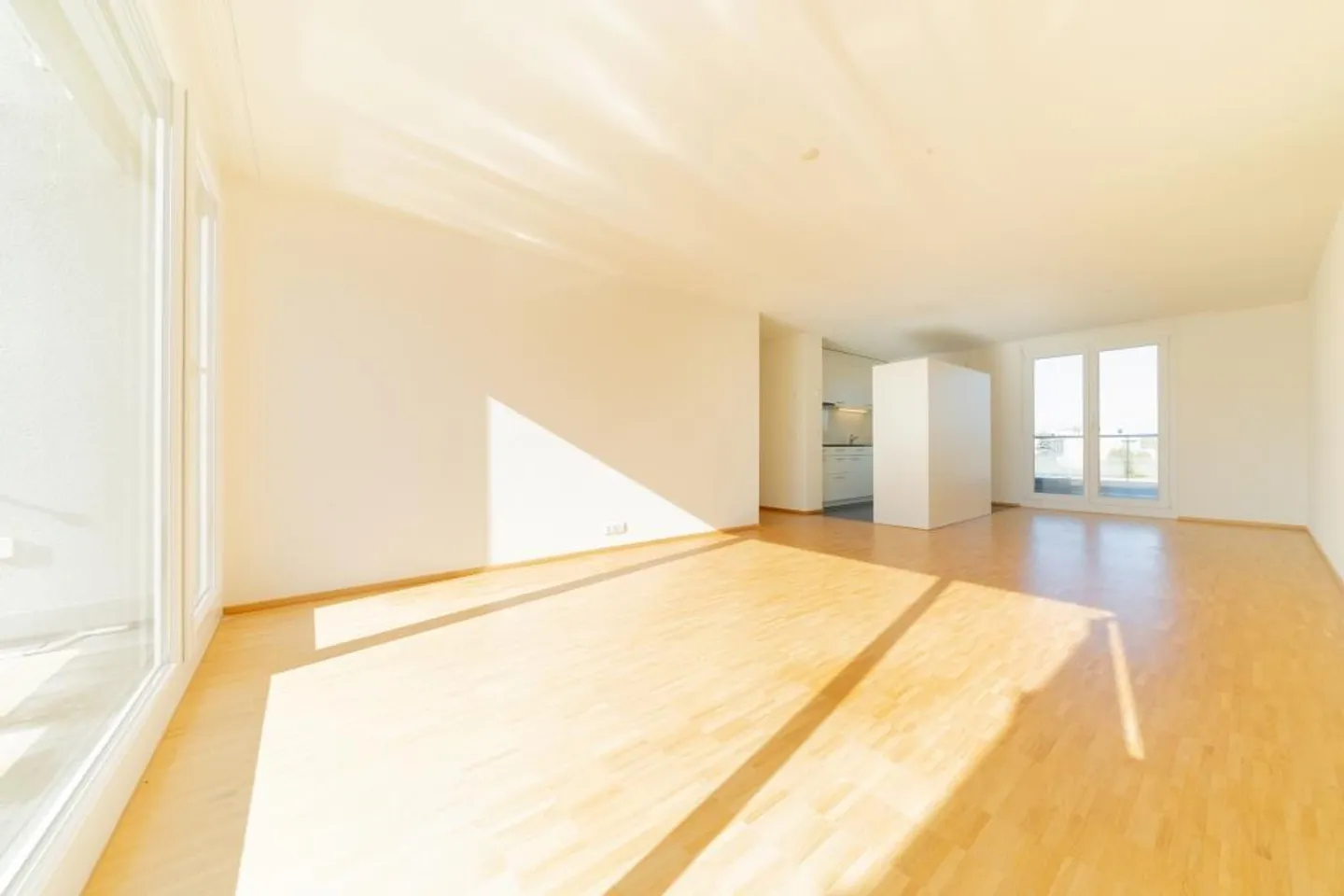 Helle Attika-Wohnung - Foto 4 von 6