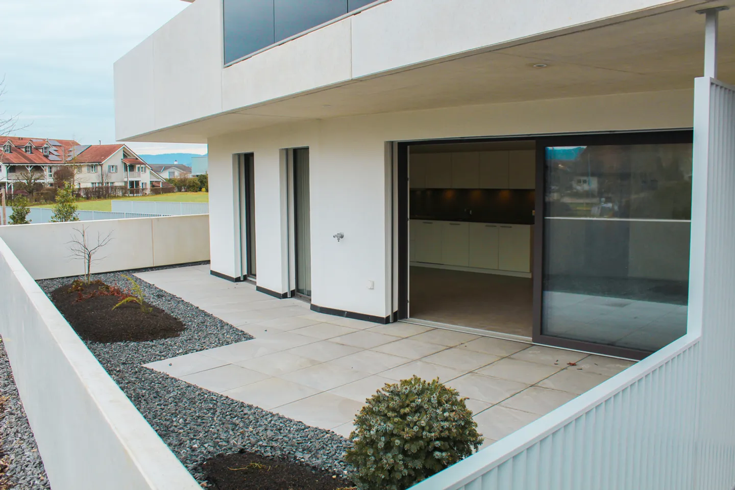 Miete in Rossemaison – Wohnung 4,5 Stück. Minergie-P mit Terrasse - Foto 9 von 18