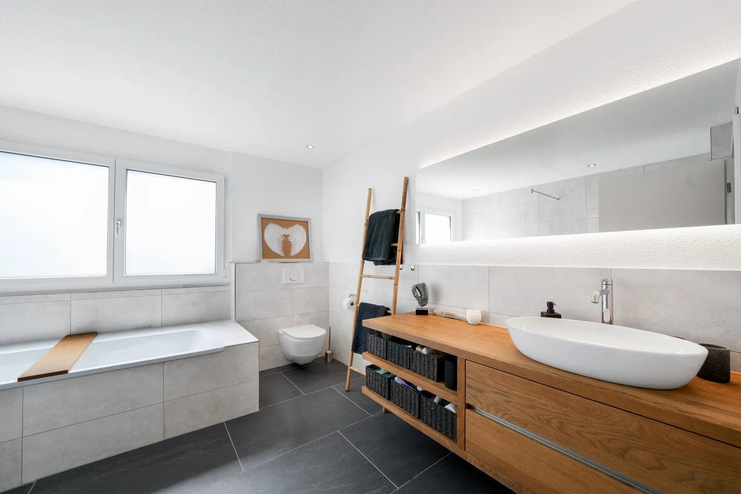 Appartement de rez-de-chaussée de 5,5 pièces avec 300 m2 de jardin privé - Photo 15 sur 19
