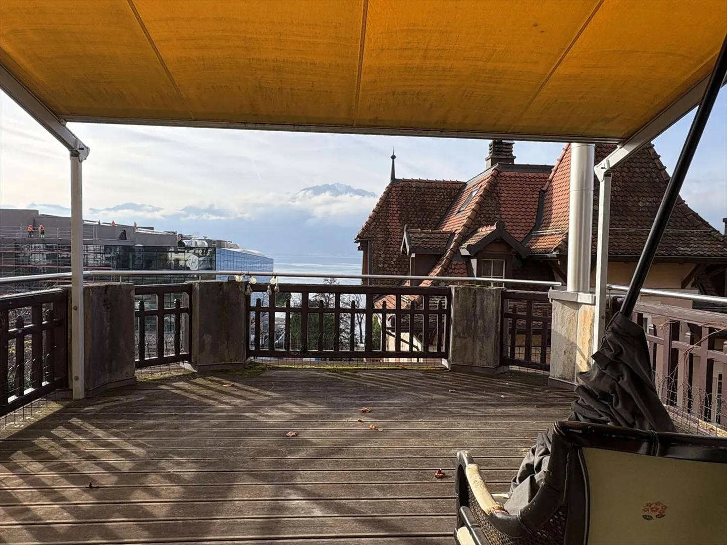 3,5-Zimmer-Wohnung mit Terrasse im Zentrum von Montreux, nur wenige Schritte vom See entfernt - Foto 9 von 10