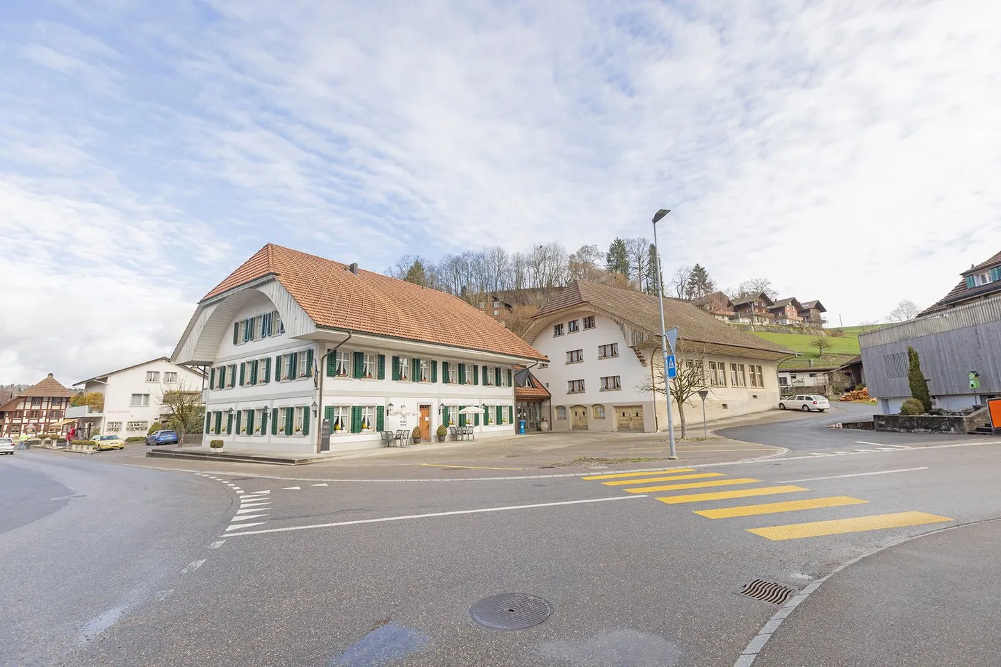 Auberge de campagne marquante avec potentiel de réutilisation - Photo 2 sur 19