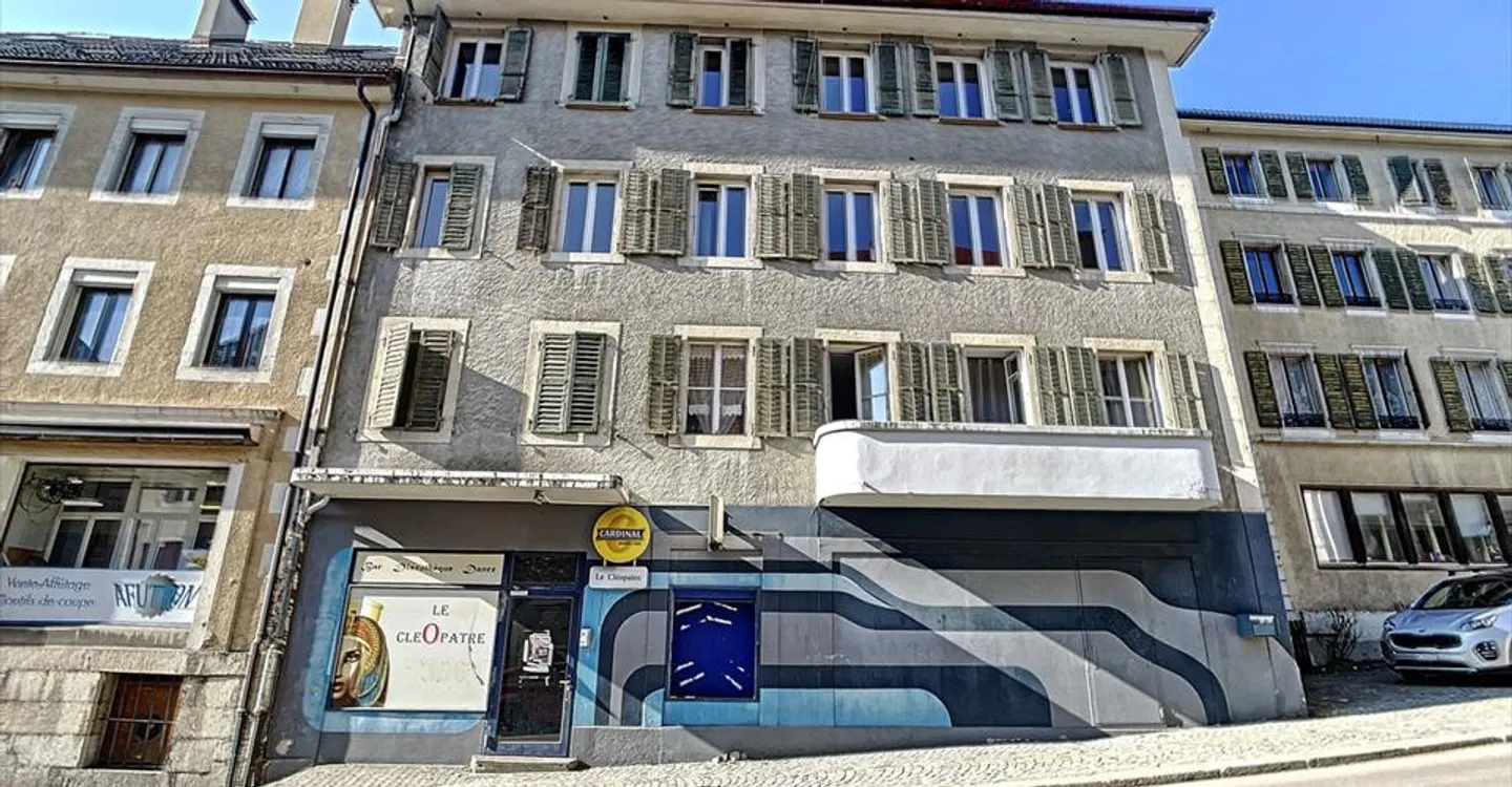 Immeuble locatif à Neuchâtel - Photo 1 sur 9