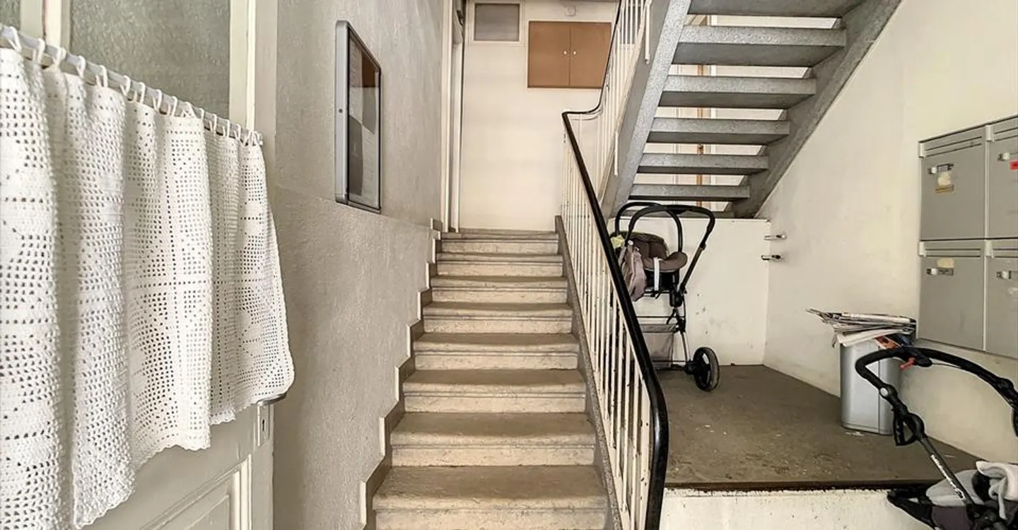 Immeuble locatif à Neuchâtel - Photo 2 sur 9