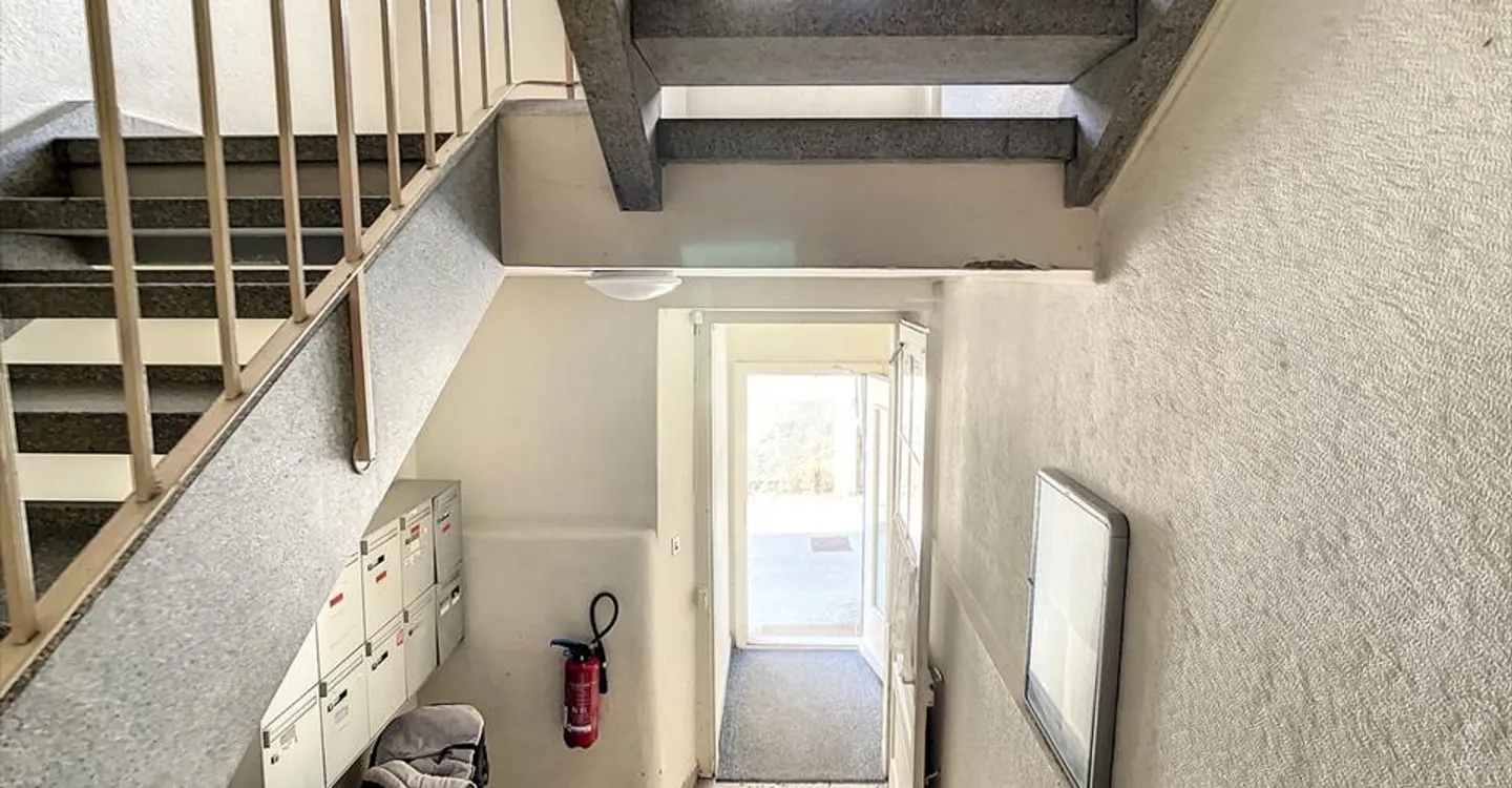 Immeuble locatif à Neuchâtel - Photo 3 sur 9