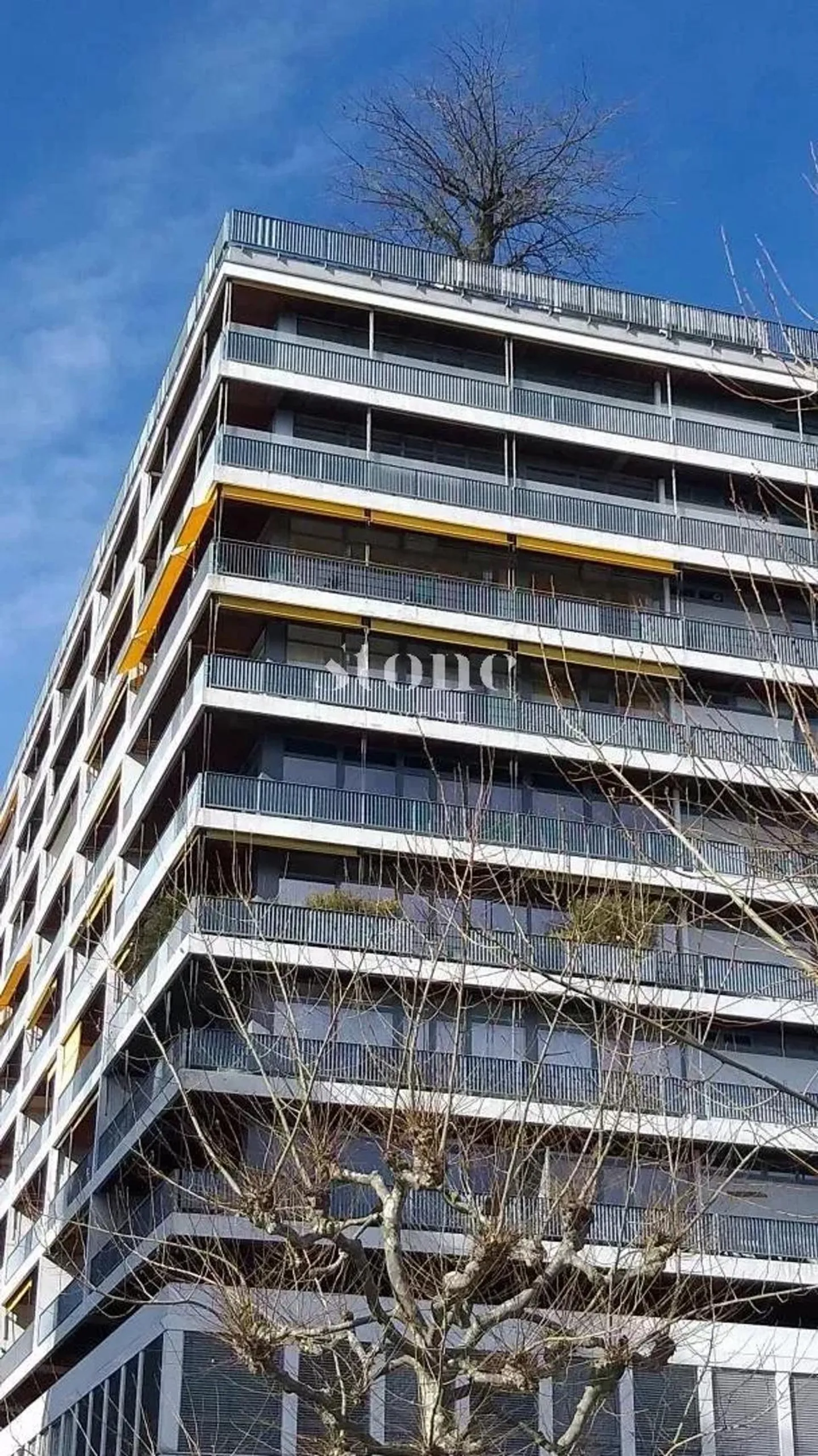 Apartment with panoramic view of the lake and mountains + POOL - Photo 4 of 12