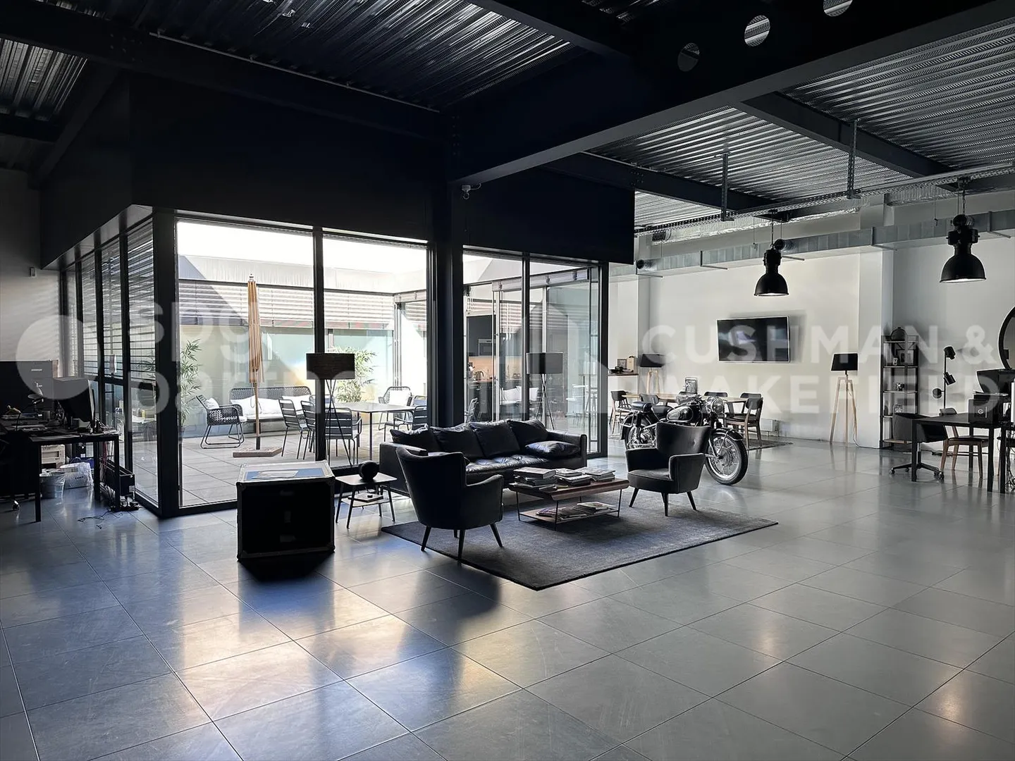 Tourbillon 6 - Photo 1 of 5